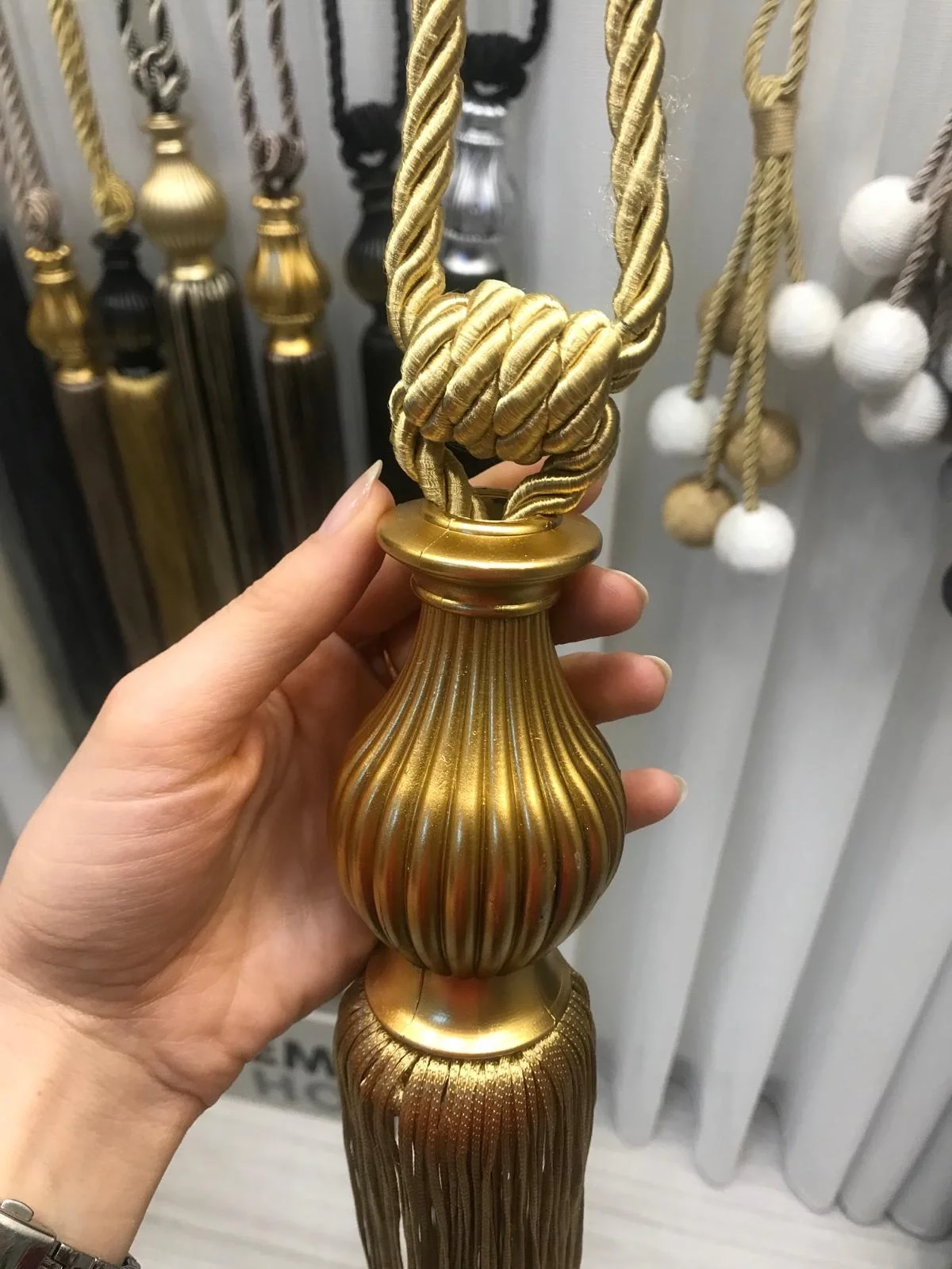 NİVEMESHOME GOLDEN SAÇAKLI GOLD APPARAT CEILING COLLECTION BRACE
