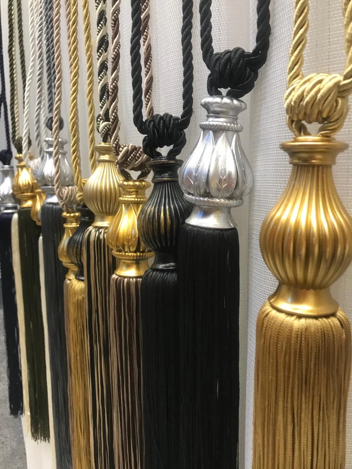 NİVEMESHOME GOLDEN SAÇAKLI GOLD APPARAT CEILING COLLECTION BRACE