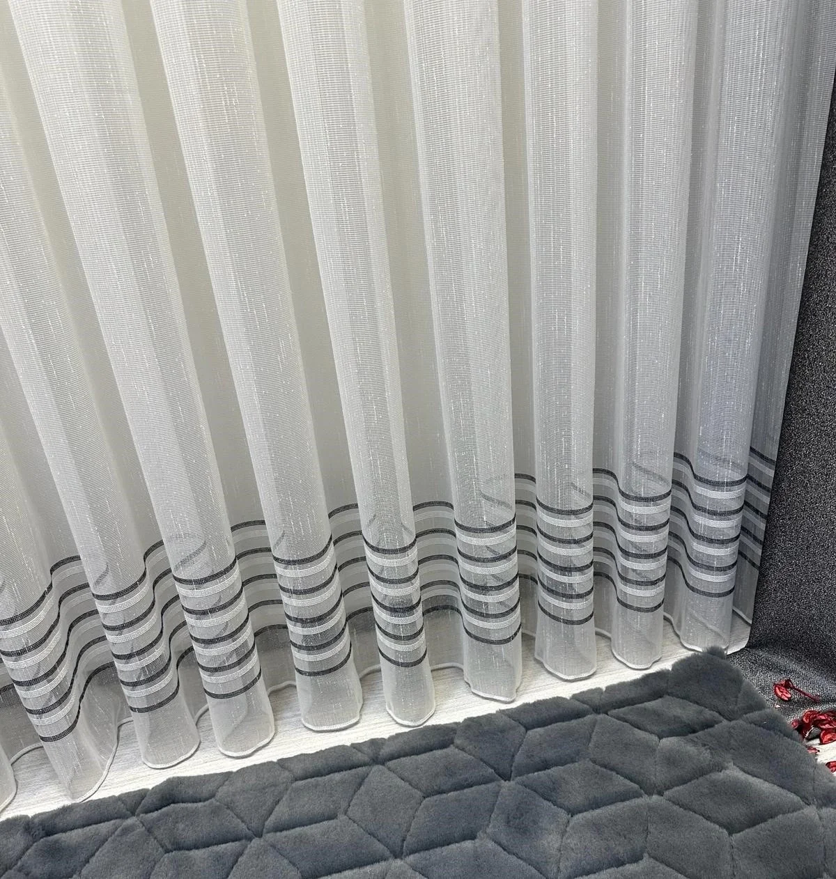 NİVEMESHOME ARYA SİYAH ŞERİTLİ 1/3 SIK PİLELİ TÜL PERDE APM