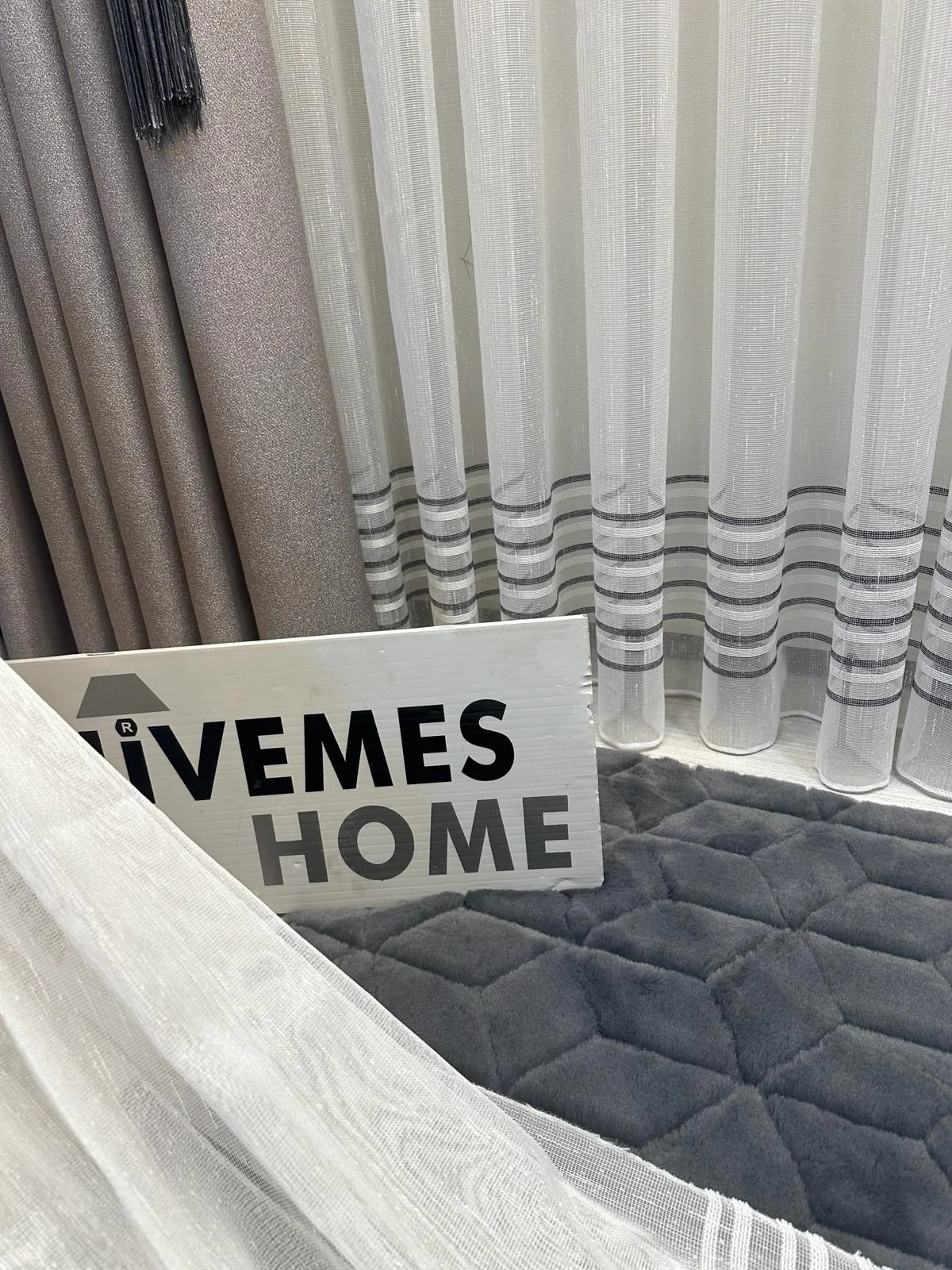 NİVEMESHOME ARYA SİYAH ŞERİTLİ 1/3 SIK PİLELİ TÜL PERDE APM