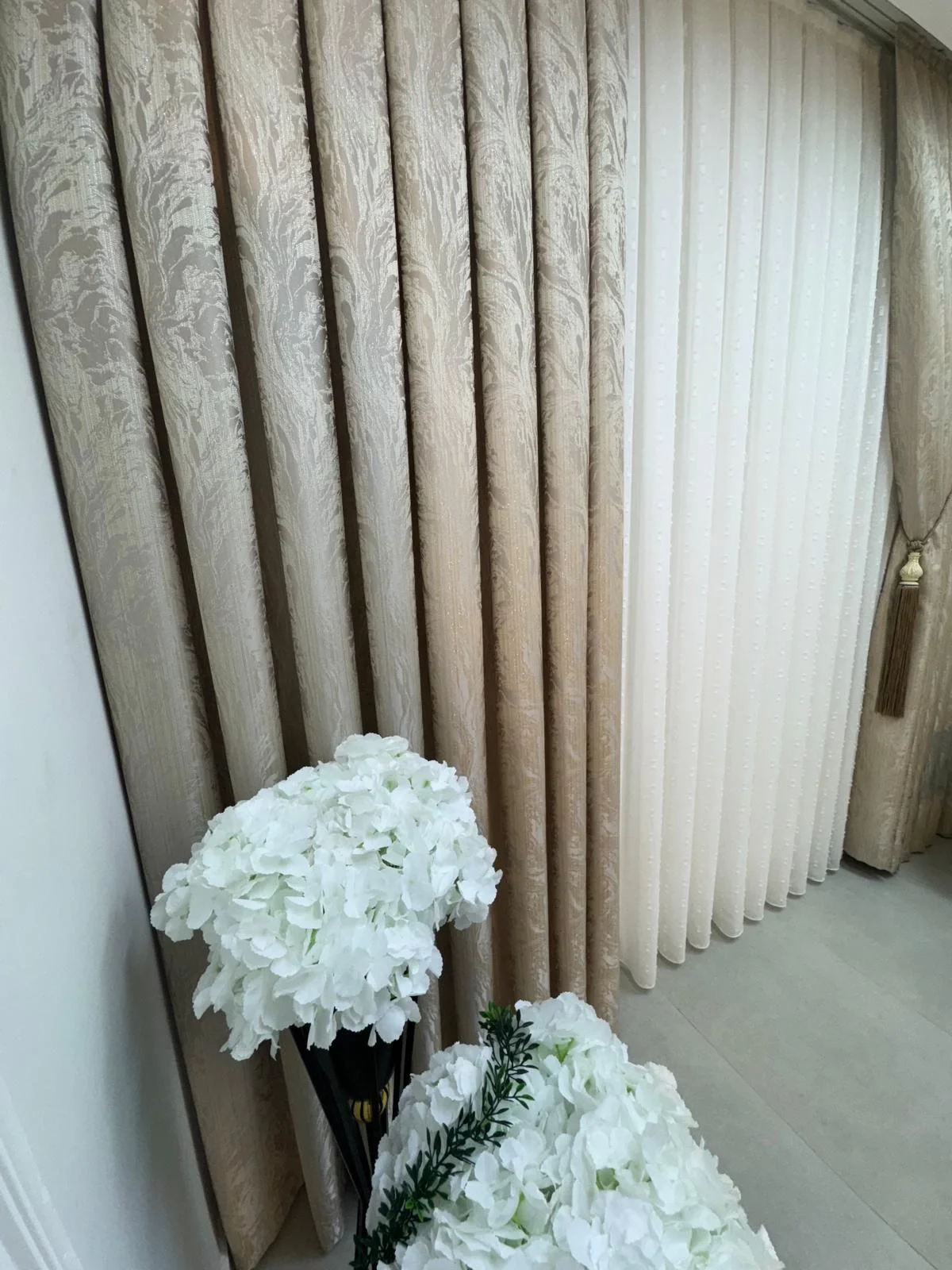 NİVEMESHOME BADE V_5206 1/3 SIK PİLELİ FON PERDE APM