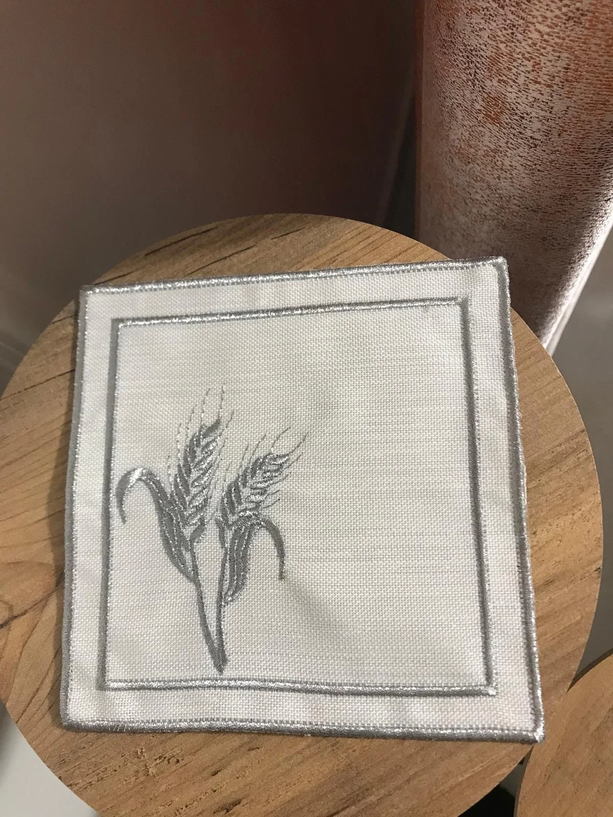 NIVEMESHOME TOVAGLIOLI DA COCKTAIL IN LINO CON RICAMO DI SPINE DI GRANO ARGENTATE (6 PEZZI) PER SERVIZIO CAFFÈ