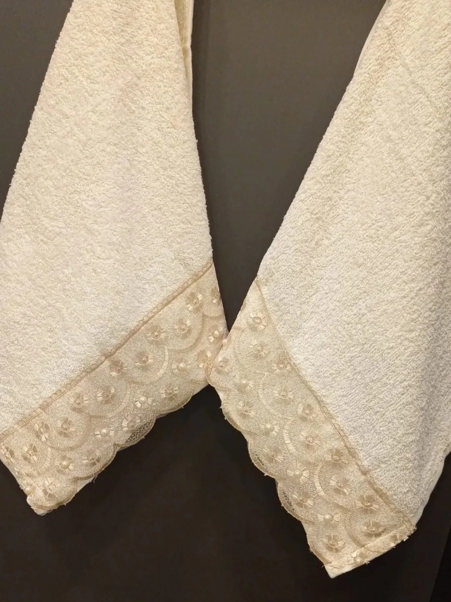 NIVEMESHOME BATIK ЛЕО КОФЕ УКРАШЕННОЕ УШЁЛКОМ ПОЛОТЕНЦЕ