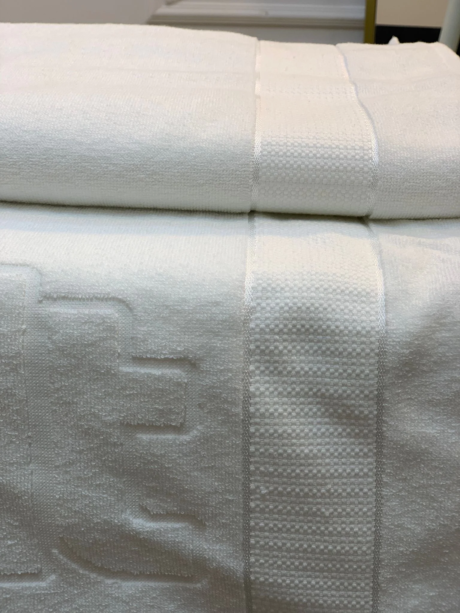 NİVEMESHOME WHITE 90X150 LOGO BATH TOWEL