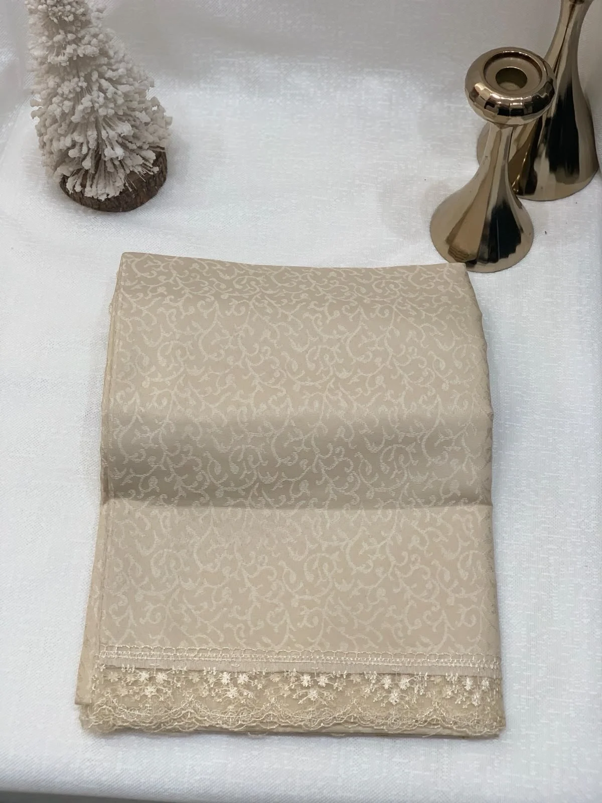 NİVEMESHOME CAPPİCİNO 160X220 KDK FRANSIZ DANTELLİ MASA ÖRTÜSÜ