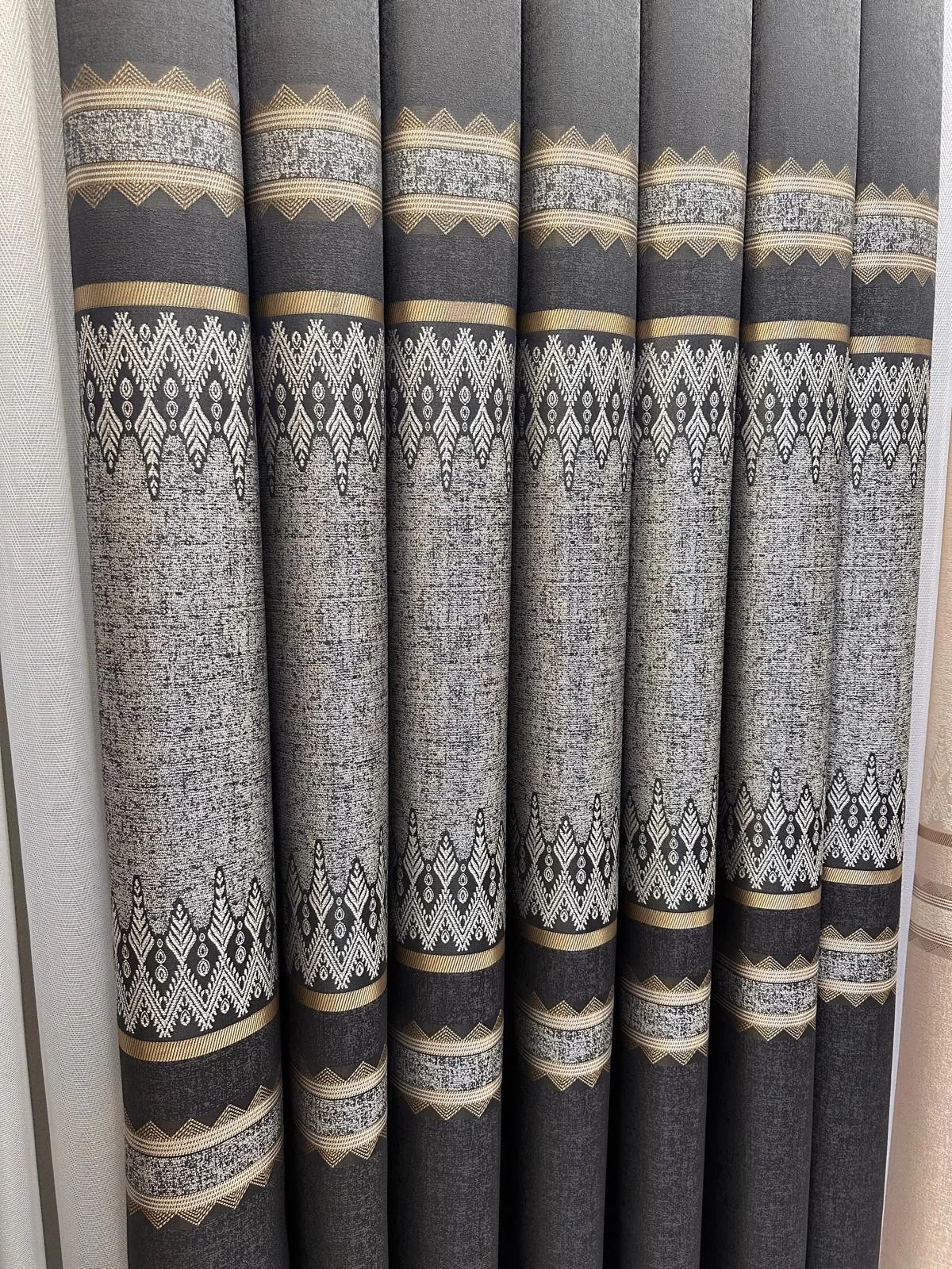 NİVEMESHOME DAMLA FT614337 V-2504 ANTRASİT 1/3 SIK PİLELİ FON PERDE APM
