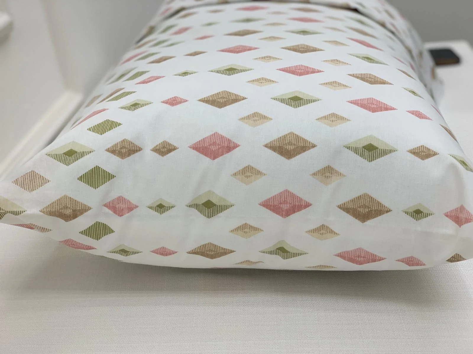 FUNDA DE ALMOHADA CUADRADA DE 2 PIEZAS CON ESTAMPADO DE MODELO DE NÍVEMESHOME CON TAPA DE 50X70