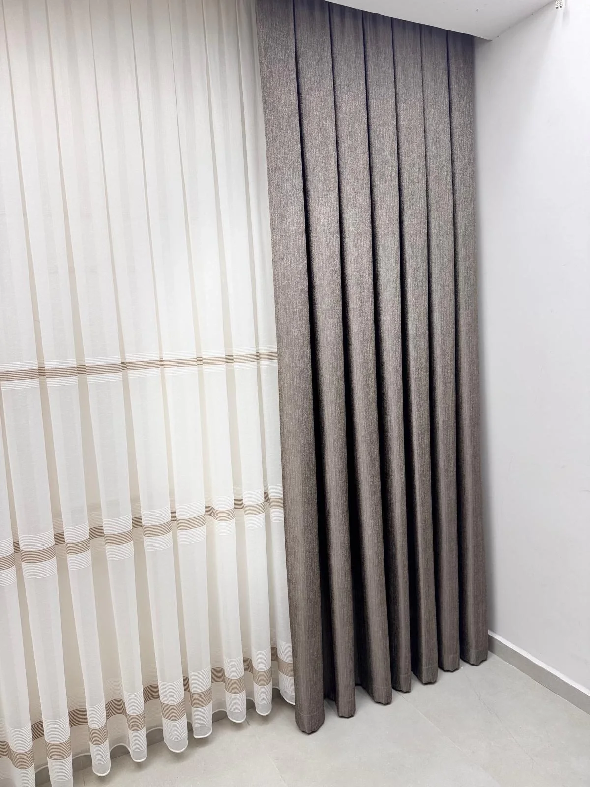 NİVEMESHOME ELİS TOPRAK FON PERDE  1/3 SIK PİLELİ PERDE APM
