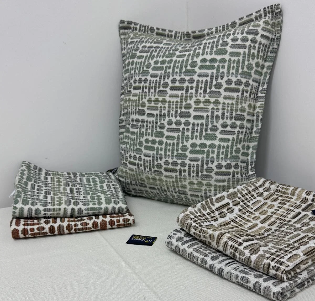 NİVEMESHOME FODERA PER CUSCINO IMBOTTITO IN FIBRA 45X45 LISÀ 02 VERDE