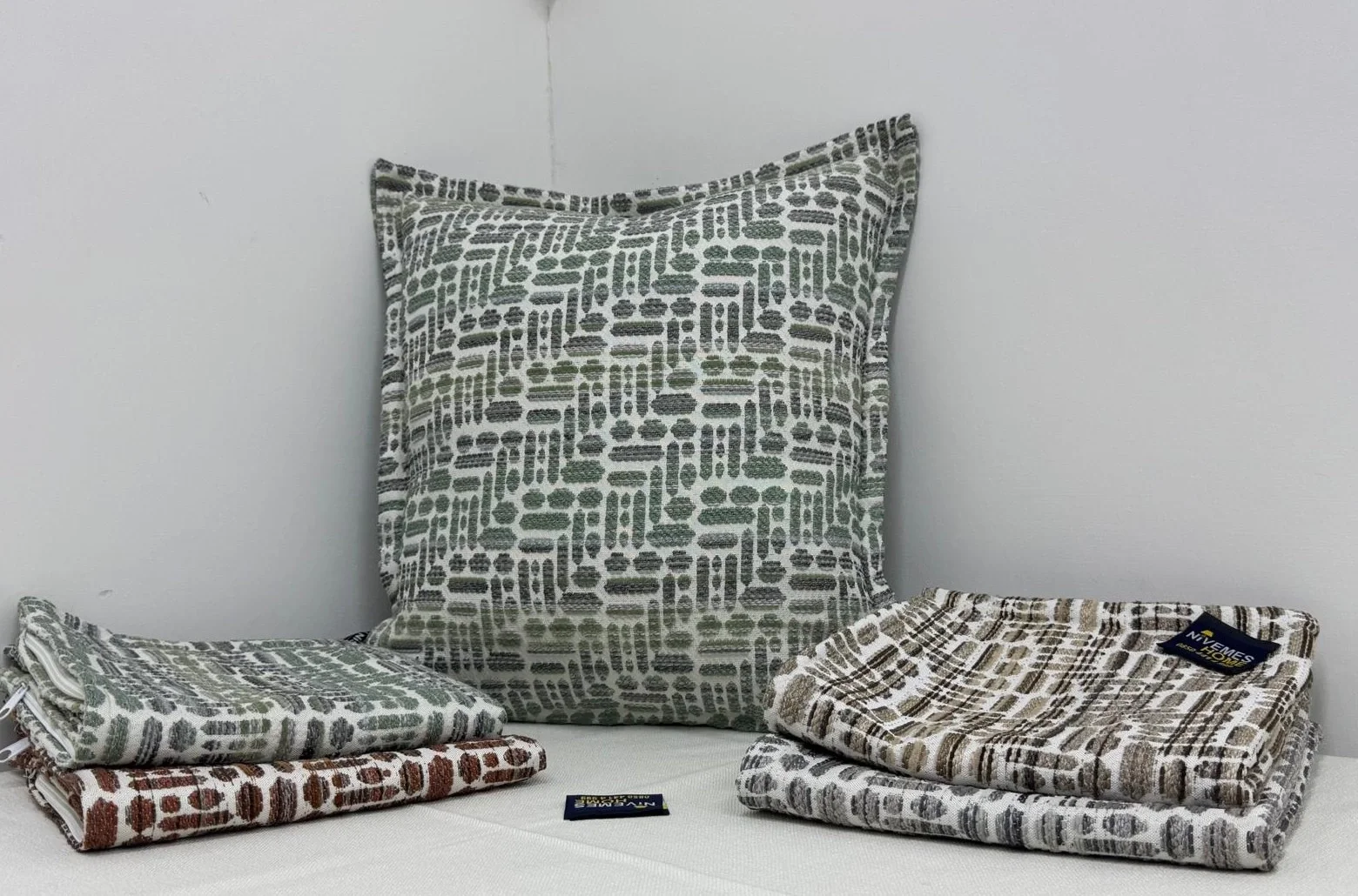 NİVEMESHOME FODERA PER CUSCINO IMBOTTITO IN FIBRA 45X45 LISÀ 02 VERDE