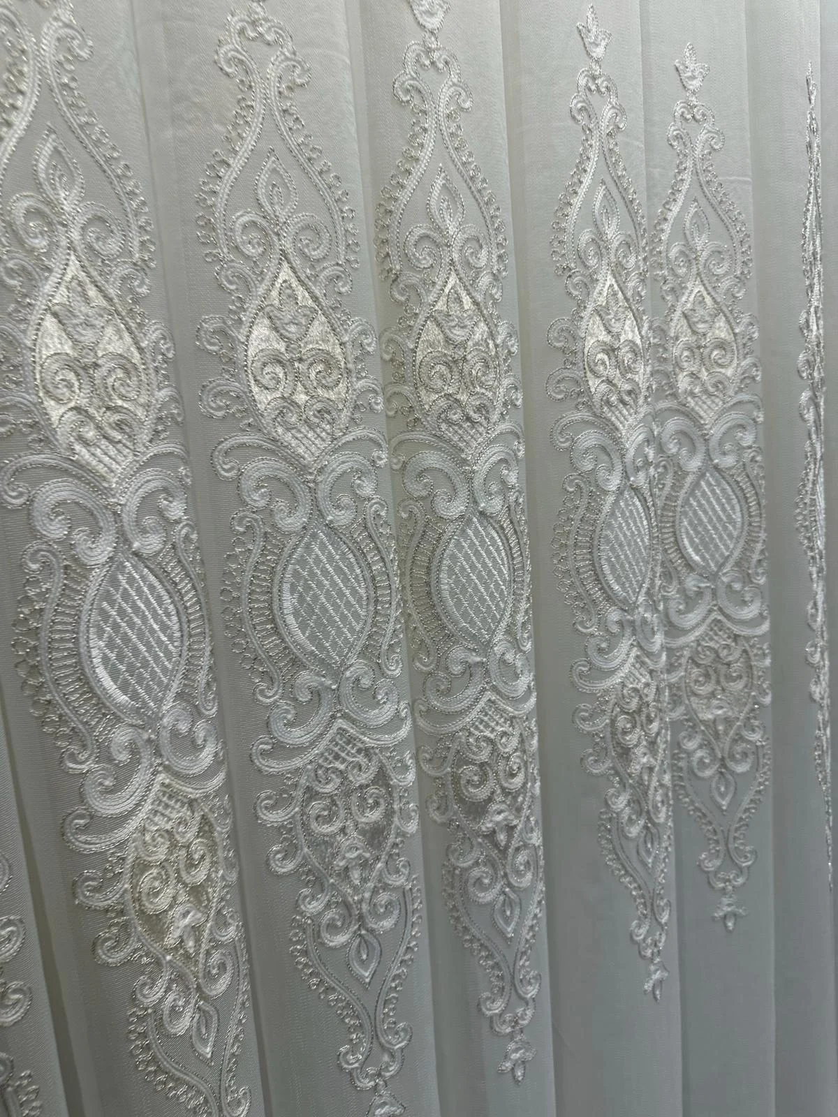 NİVEMESHOME HARBİYE GOLD DETAYLI 1/3 SIK PİLELİ TÜL PERDE APM