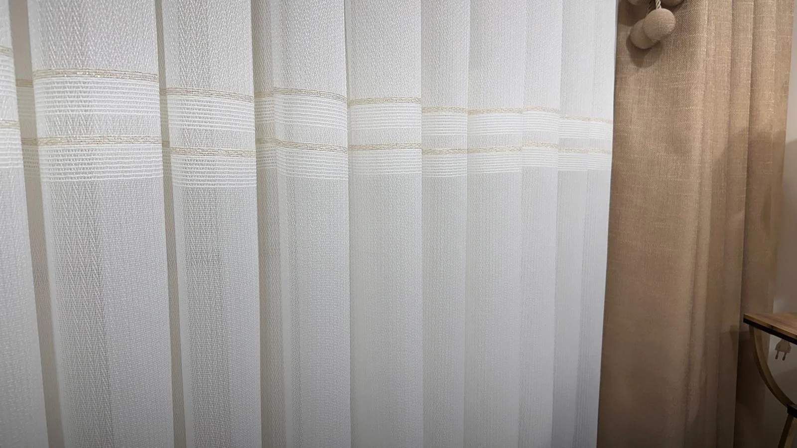 NİVEMESHOME HAVEN 3023 GOLD DETAYLI 1/3 SIK PİLELİ TÜL PERDE APM