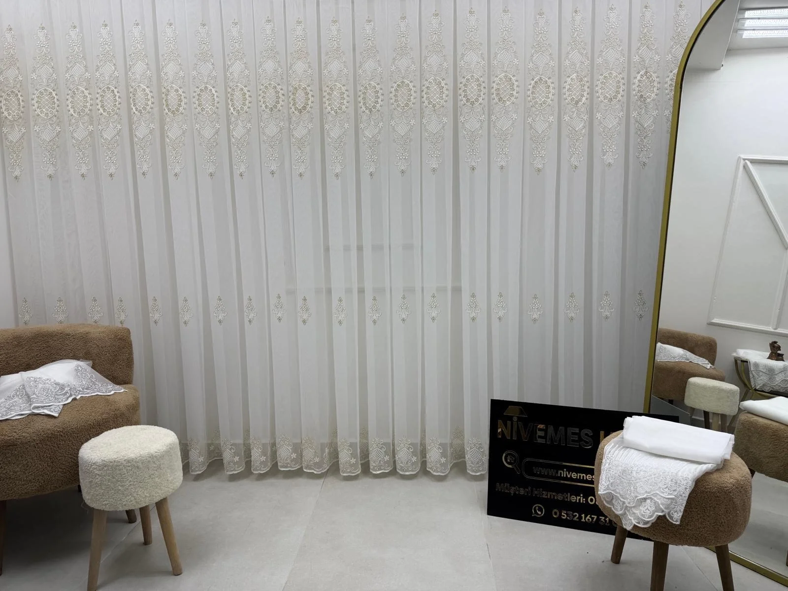 NİVEMESHOME HÜRREM GOLD DETAYLI 1/3 SIK PİLELİ TÜL PERDE APM