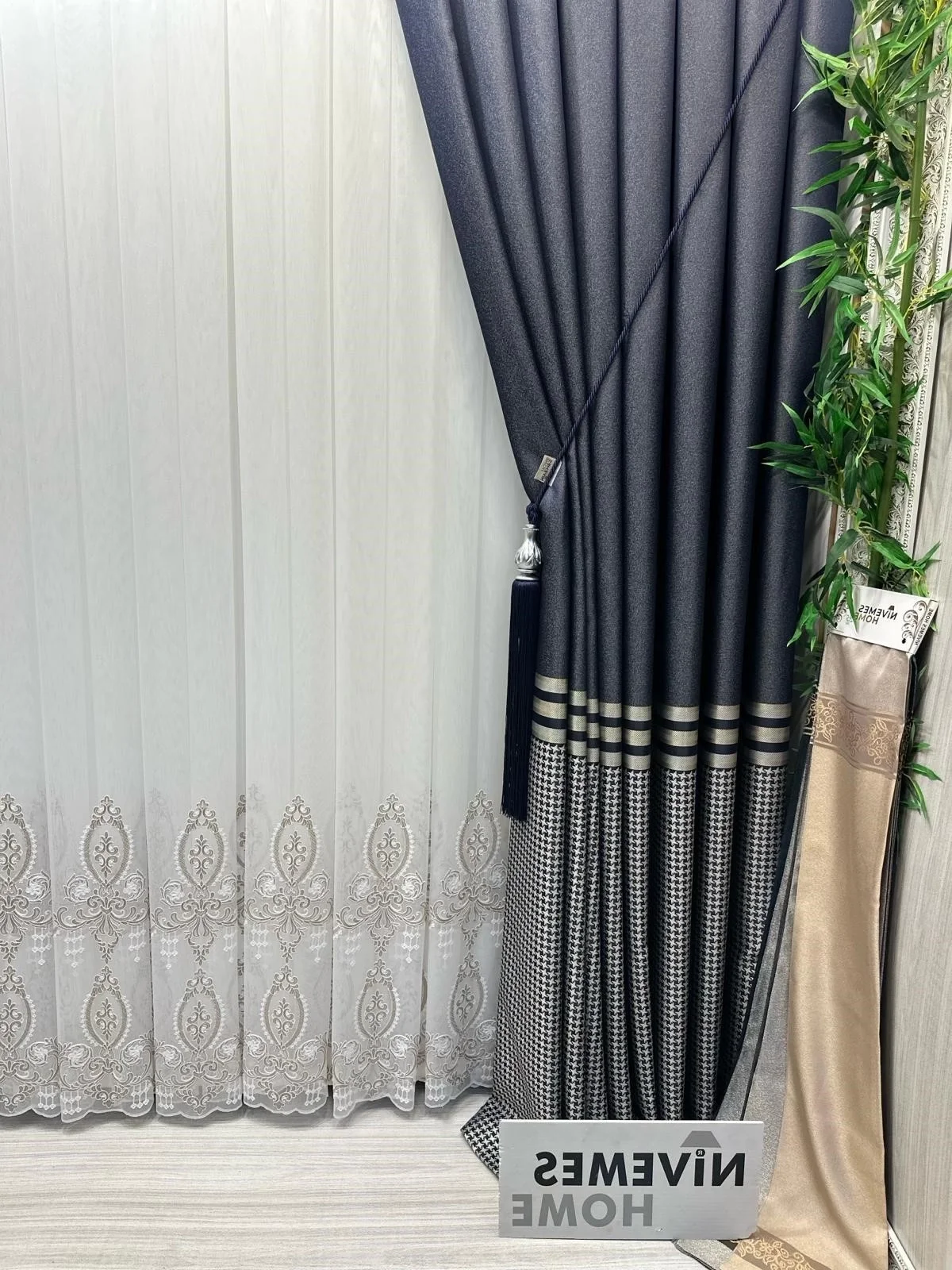 NİVEMESHOME HÜZZAM GOLD DETAYLI 1/3 SIK PİLELİ TÜL PERDE APM