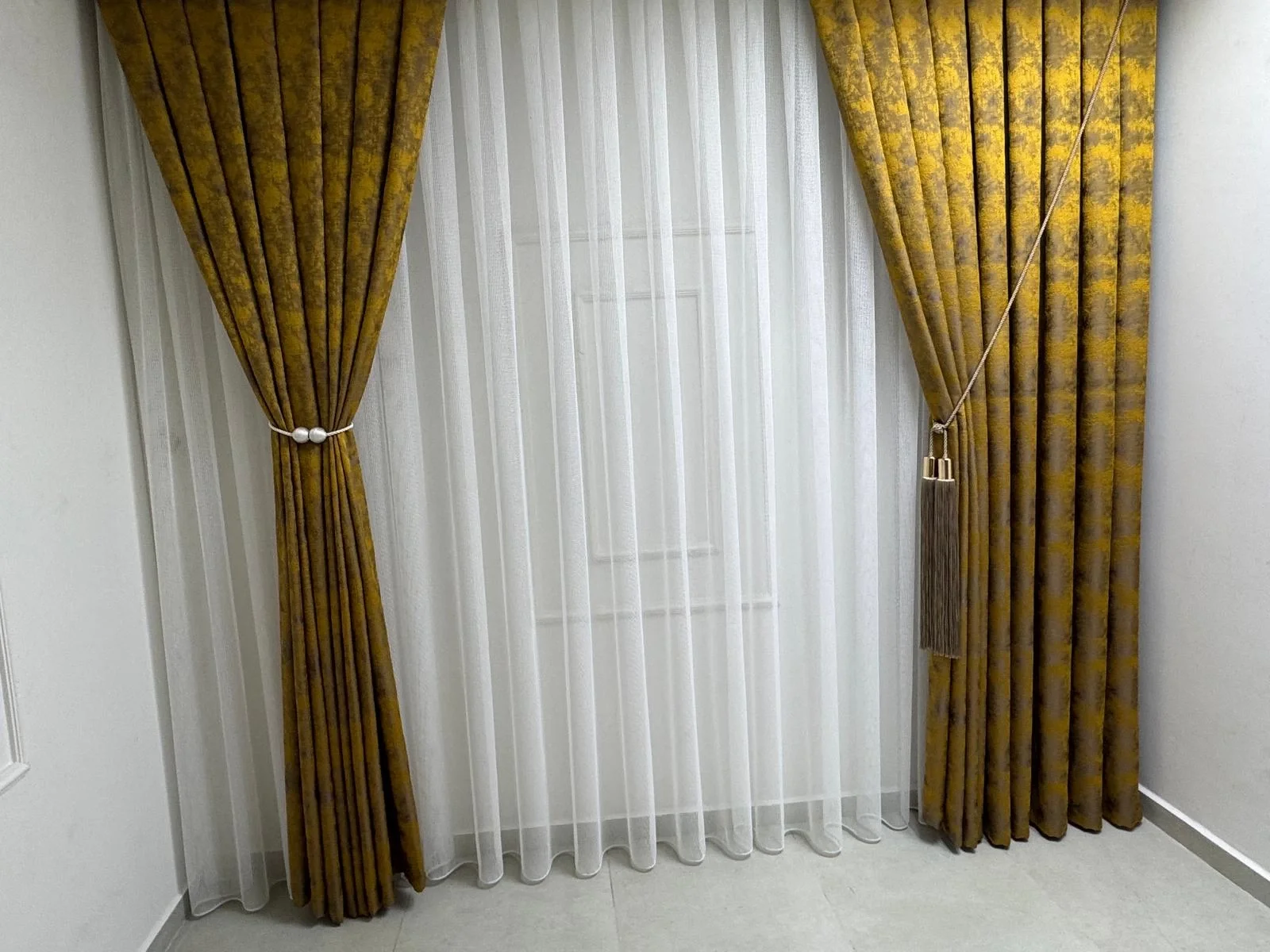 NİVEMESHOME İSTANBUL HARDAL 1/3 SIK PİLELİ FON PERDE APM
