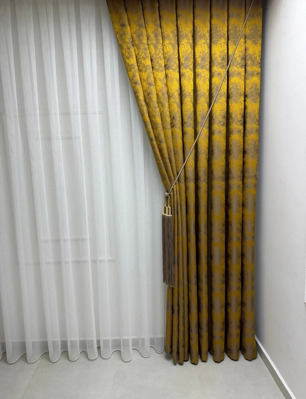NİVEMESHOME İSTANBUL HARDAL 1/3 SIK PİLELİ FON PERDE APM