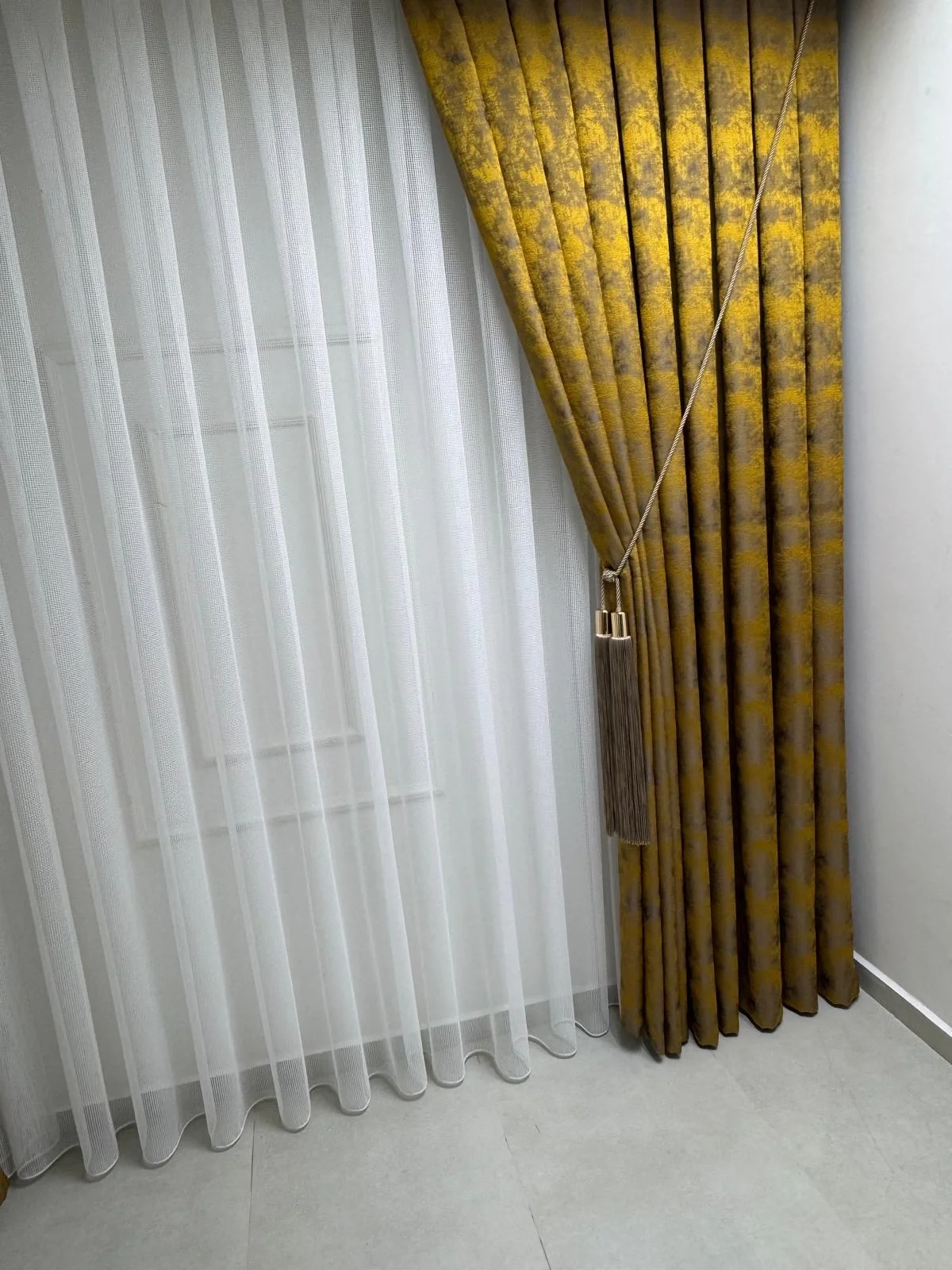NİVEMESHOME İSTANBUL HARDAL 1/3 SIK PİLELİ FON PERDE APM