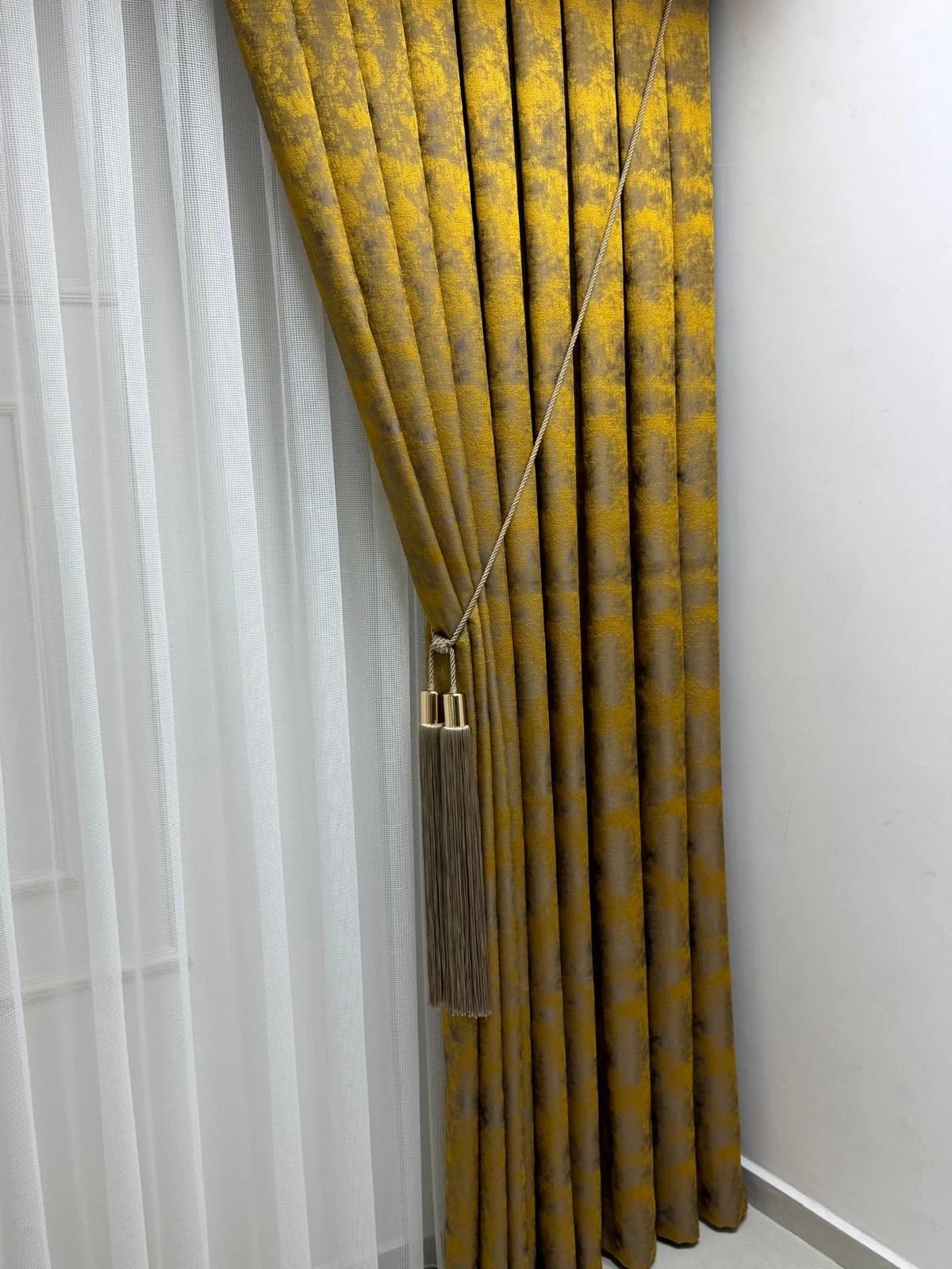 NİVEMESHOME İSTANBUL HARDAL 1/3 SIK PİLELİ FON PERDE APM