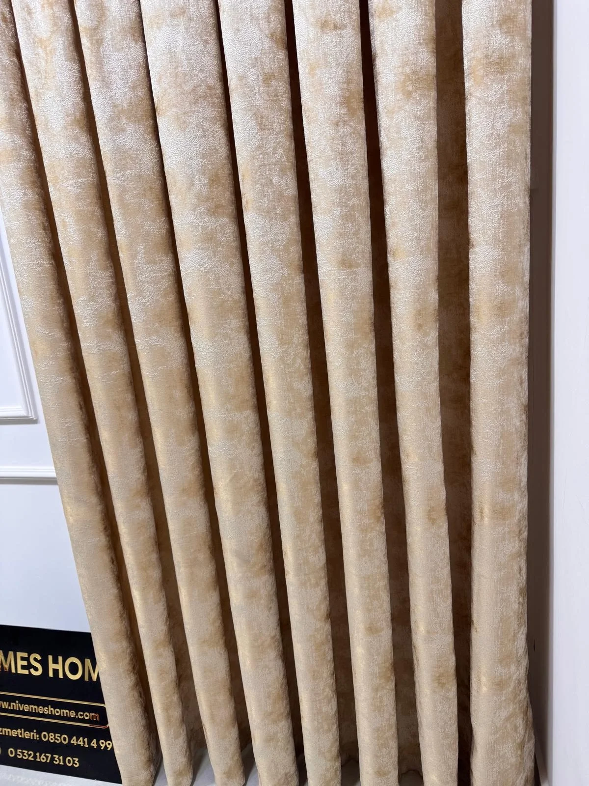 NİVEMESHOME ISTANBUL V-401 ORO 1/3 TESSUTO DENSO BLIND PERE APM