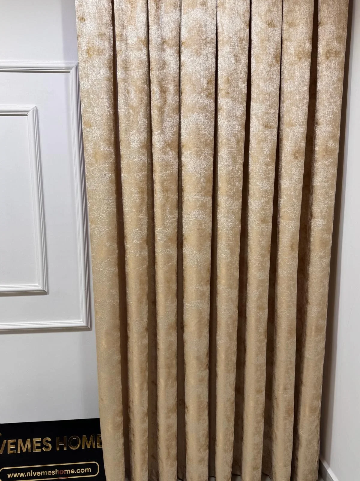 NİVEMESHOME ISTANBUL V-401 ORO 1/3 TESSUTO DENSO BLIND PERE APM