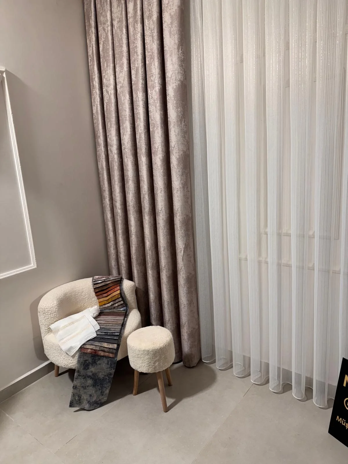 NİVEMESHOME ISTANBUL V-5304 1/3 Sık Kıvrımlı Foto Perde APM