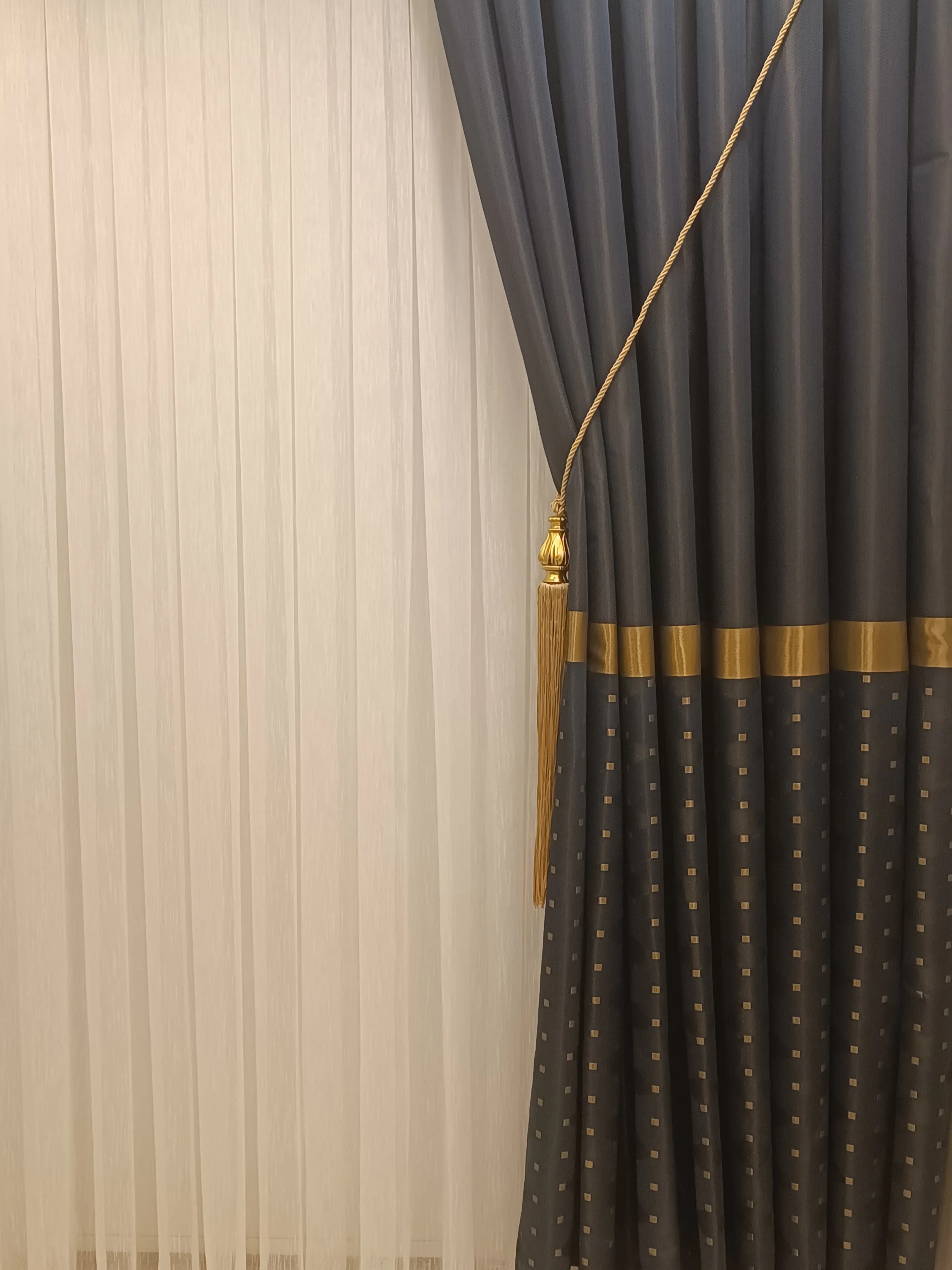 NİVEMESHOME JEWELS LACİVERT-GOLD 1/3 SIK PİLE FON PERDE APM