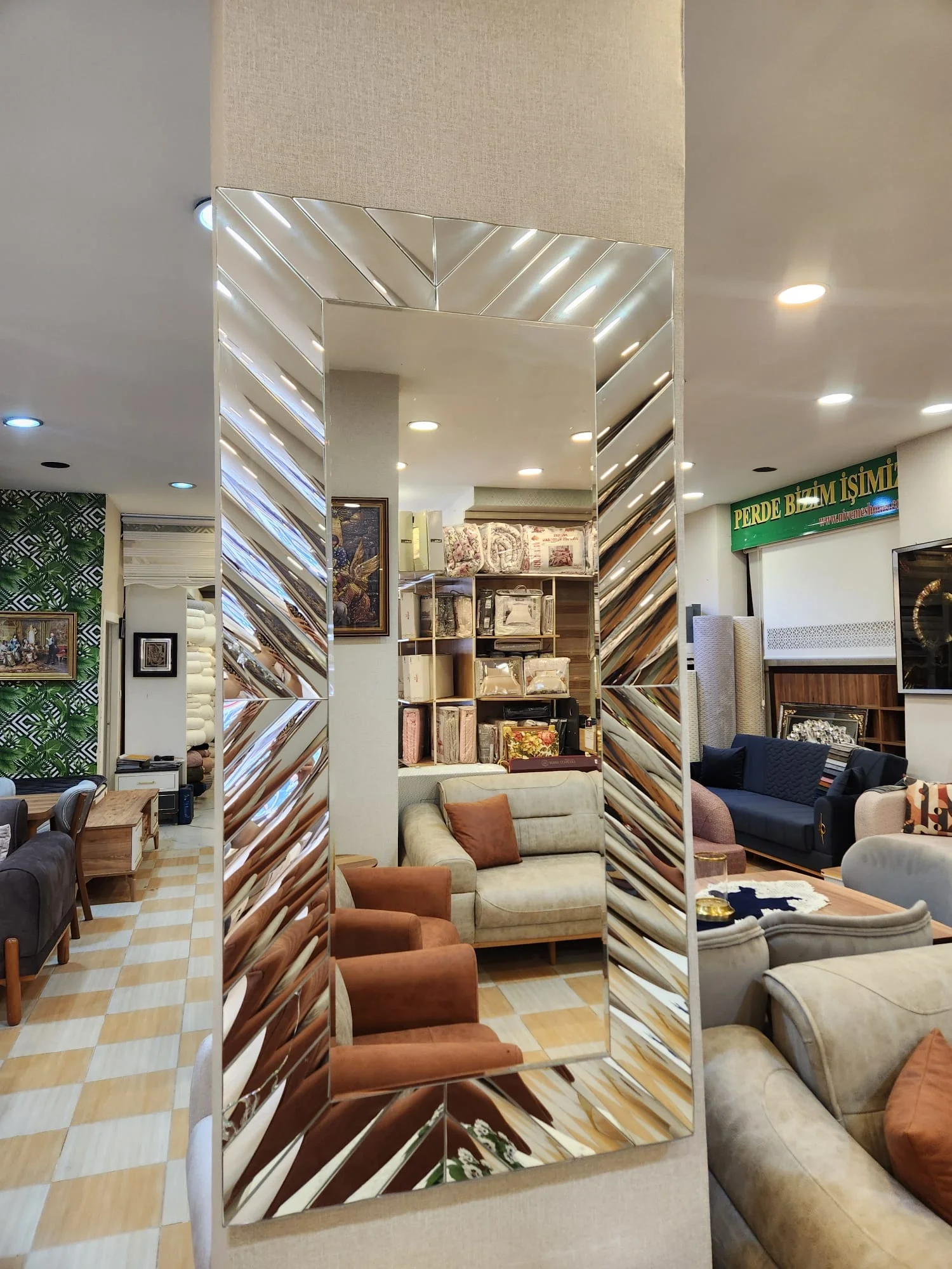 NİVEMESHOME KESİK ÇİZGİLİ 75X150 DEKORATİF BOY AYNASI
