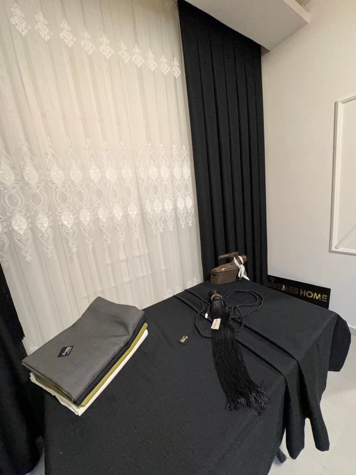 NİVEMESHOME LINEN TREND TABLECLOTH BLACK APM