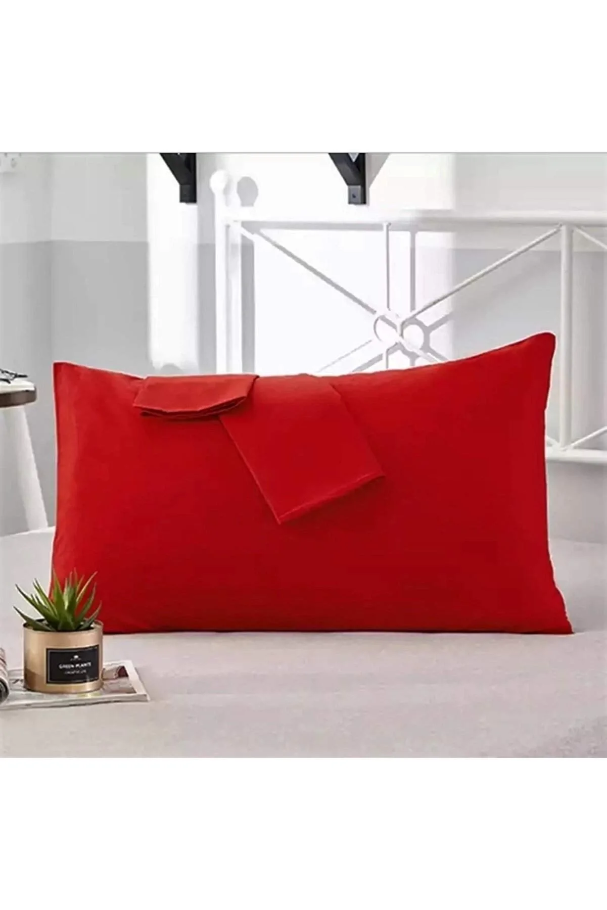 NİVEMESHOME RED PILLOW COVER