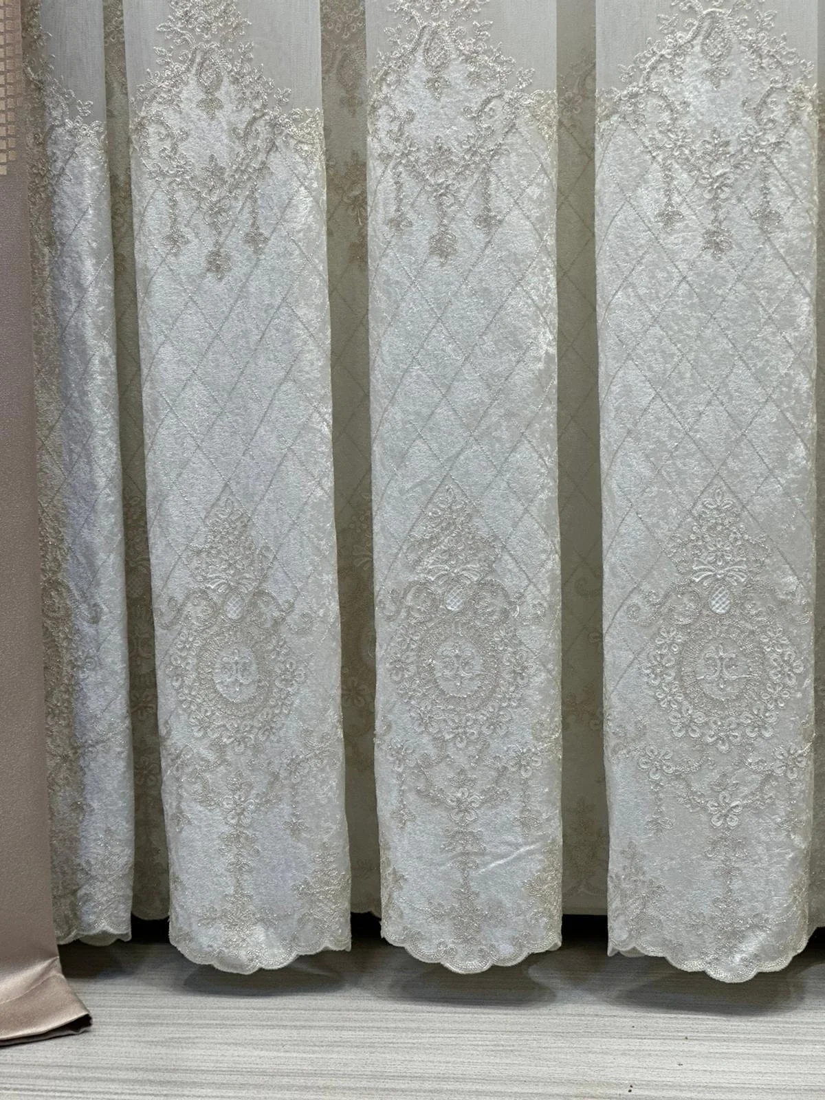 NİVEMESHOME LAL GOLD DETAYLI 2843 1/3 SIK PİLELİ TÜL PERDE APM