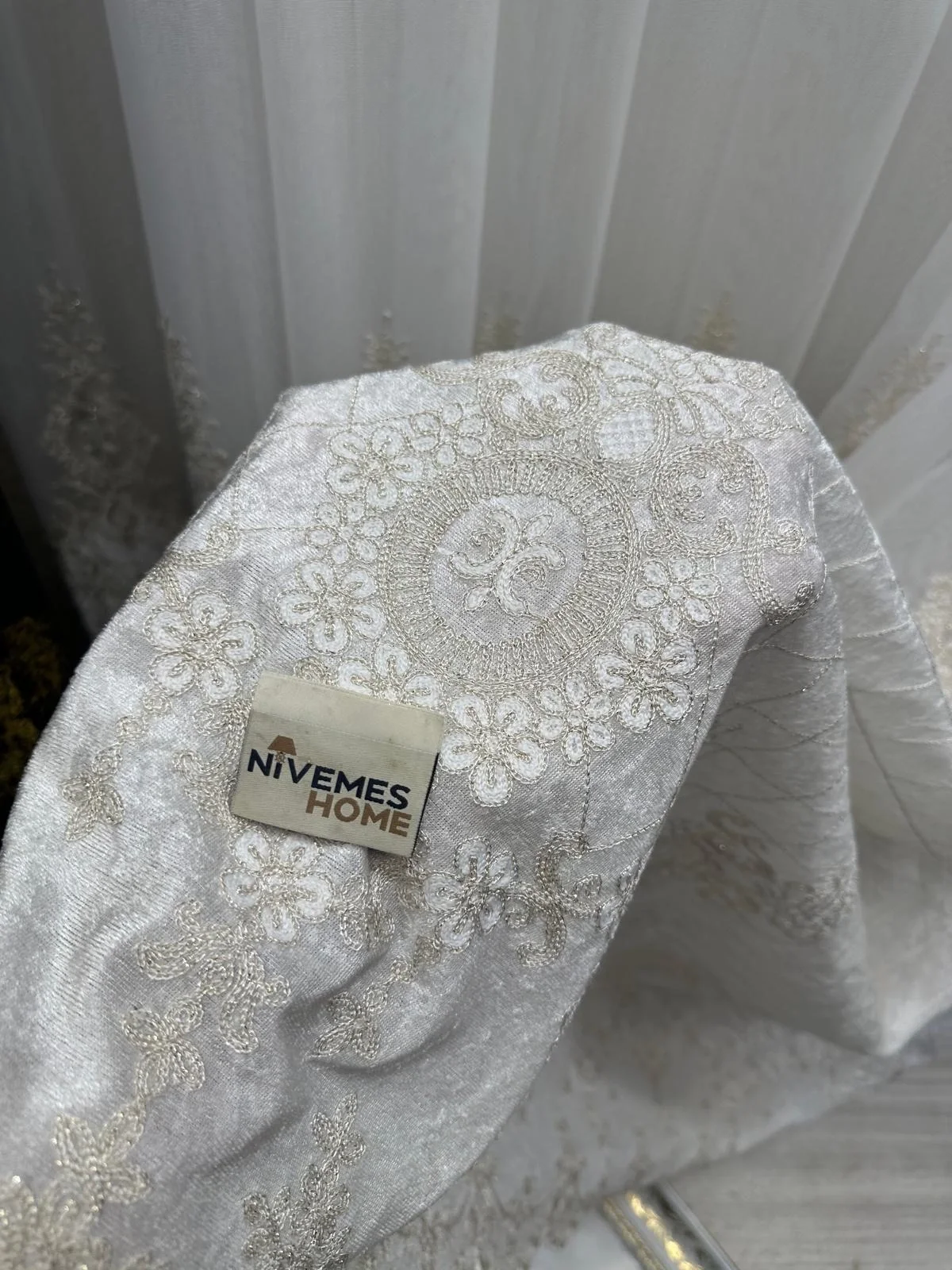NİVEMESHOME LAL GOLD DETAYLI 2843 1/3 SIK PİLELİ TÜL PERDE APM