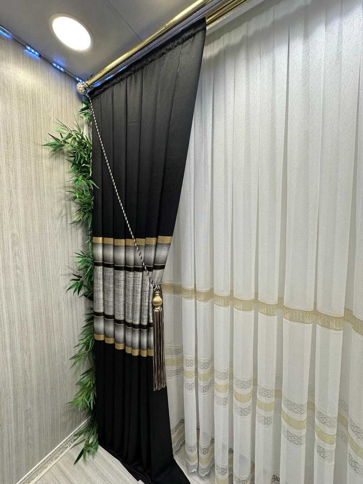 NIVEMESHOME LOTUS GOLD EMBROIDERED 1/2.5 WIDE PLEATED TULLE CURTAIN APM