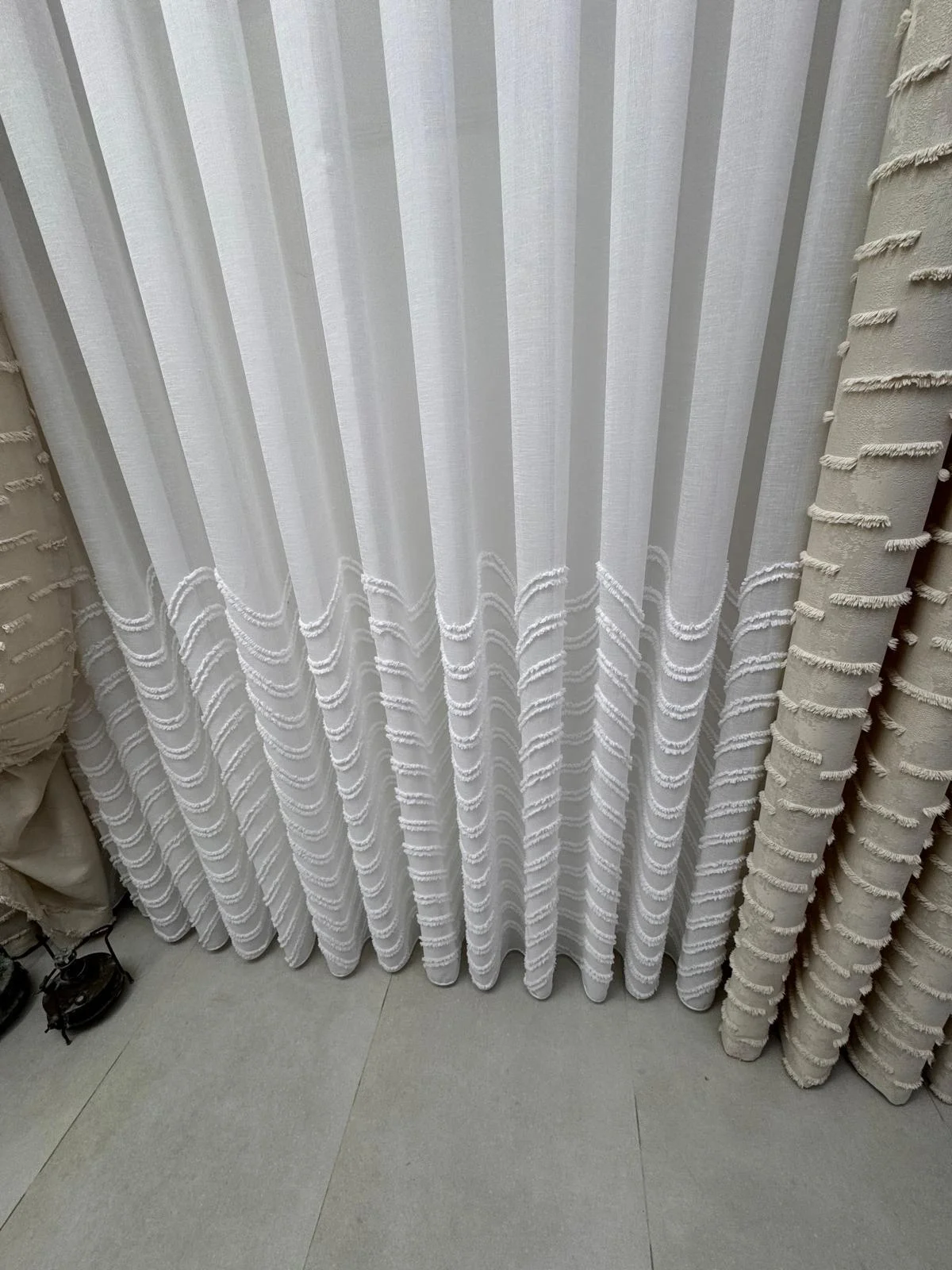 NİVEMESHOME MİLA YARI DESENLİ  1/3  PİLELİ  TÜL PERDE APM