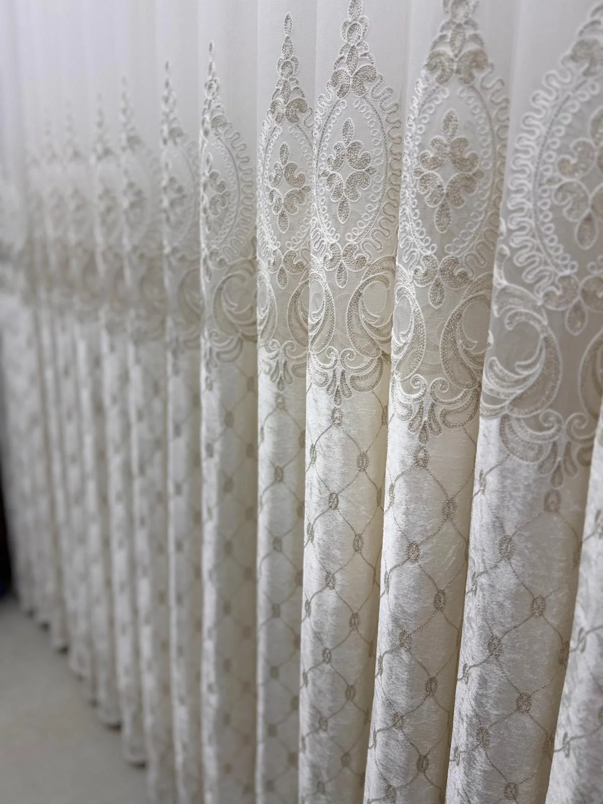 NİVEMESHOME NOVA GOLD DETAIL 1/2,5 LAMBALI TÜL PERDE APM