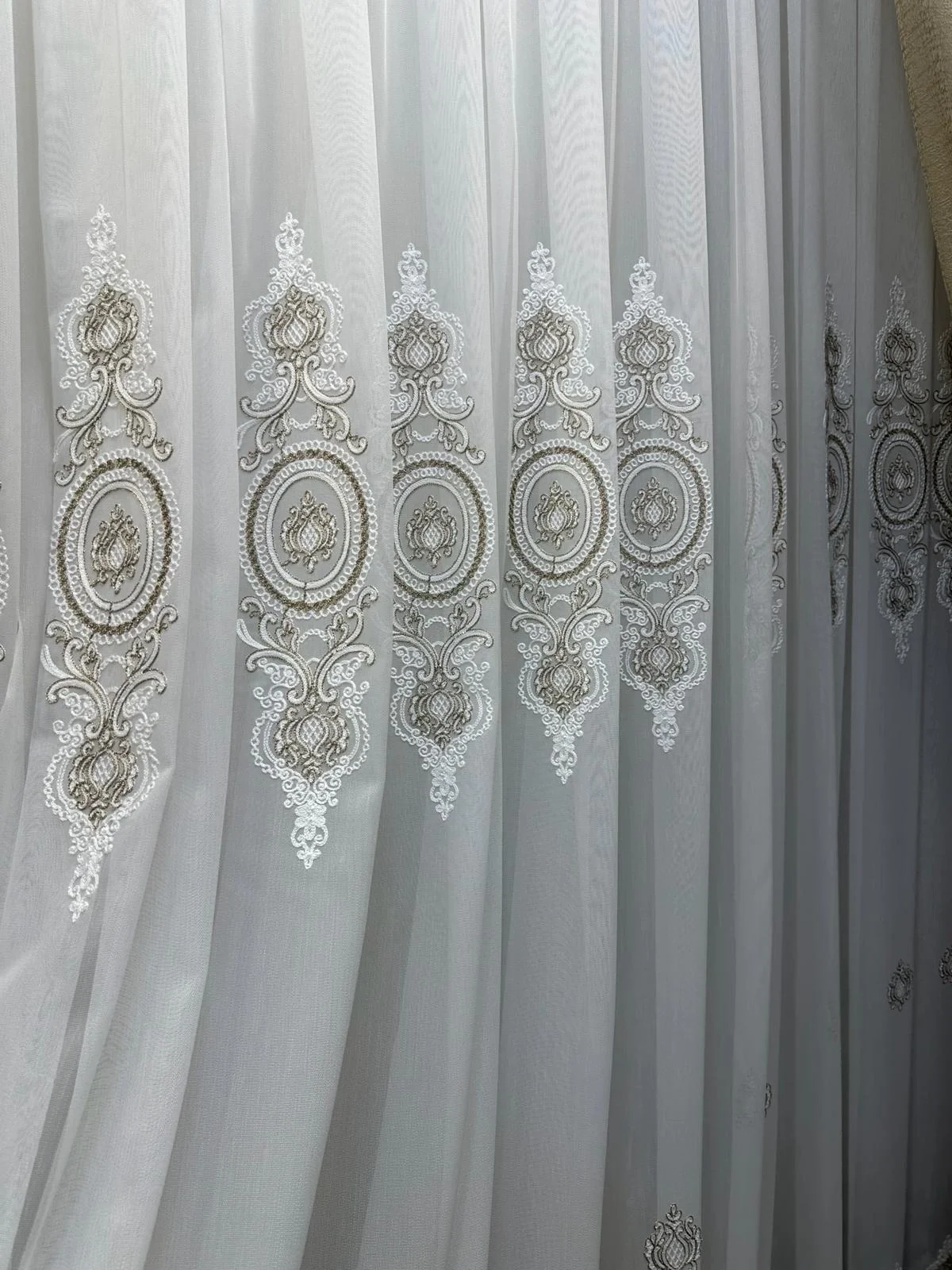 NİVEMESHOME OSMANLI MOTİFLİ 1/3 SIK PİLELİ TÜL PERDE APM