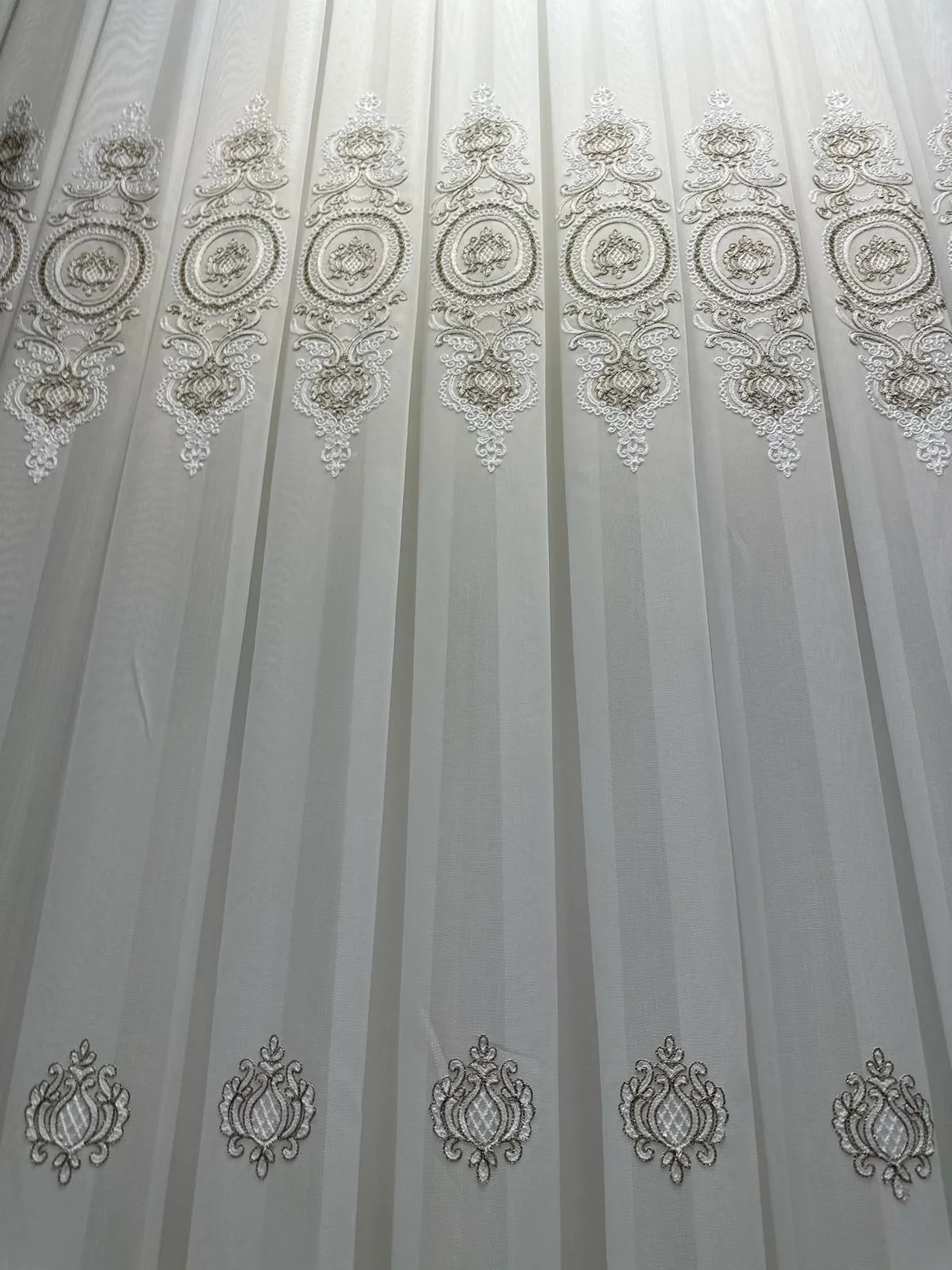 NİVEMESHOME OSMANLI MOTİFLİ 1/3 SIK PİLELİ TÜL PERDE APM
