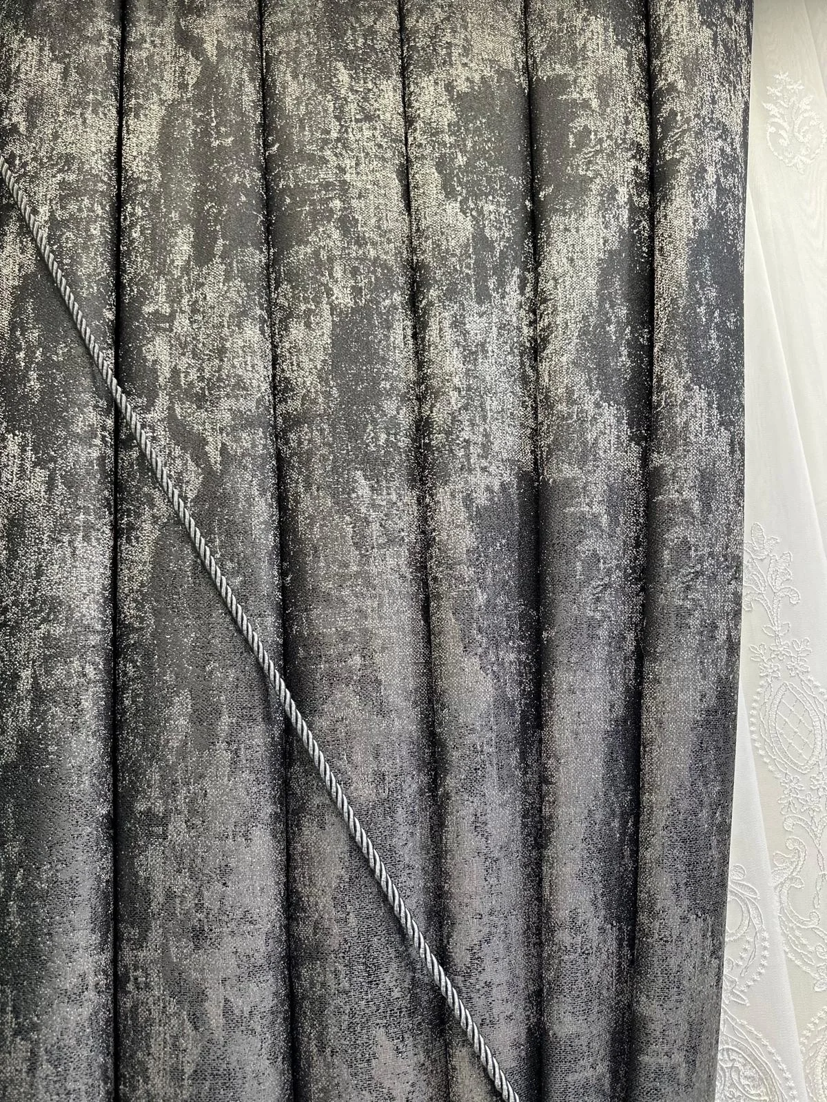 NIVEMESHOME PERA V-2501 1/3 DENSE PILED CURTAIN BLIND APM