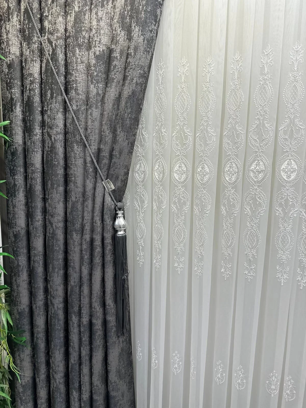 NIVEMESHOME PERA V-2501 1/3 DENSE PILED CURTAIN BLIND APM