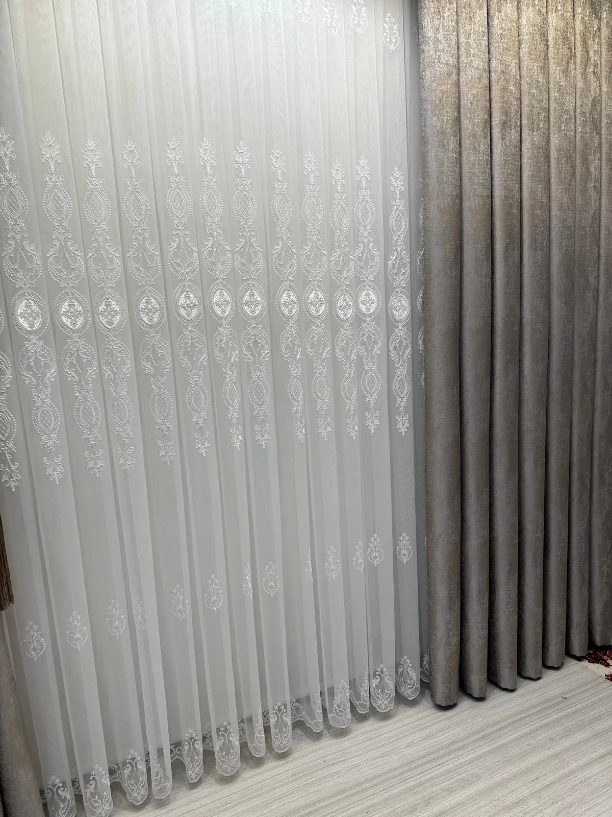 NİVEMESHOME PERA V-5401 1/3 SIK PİLELİ FON PERDE APM