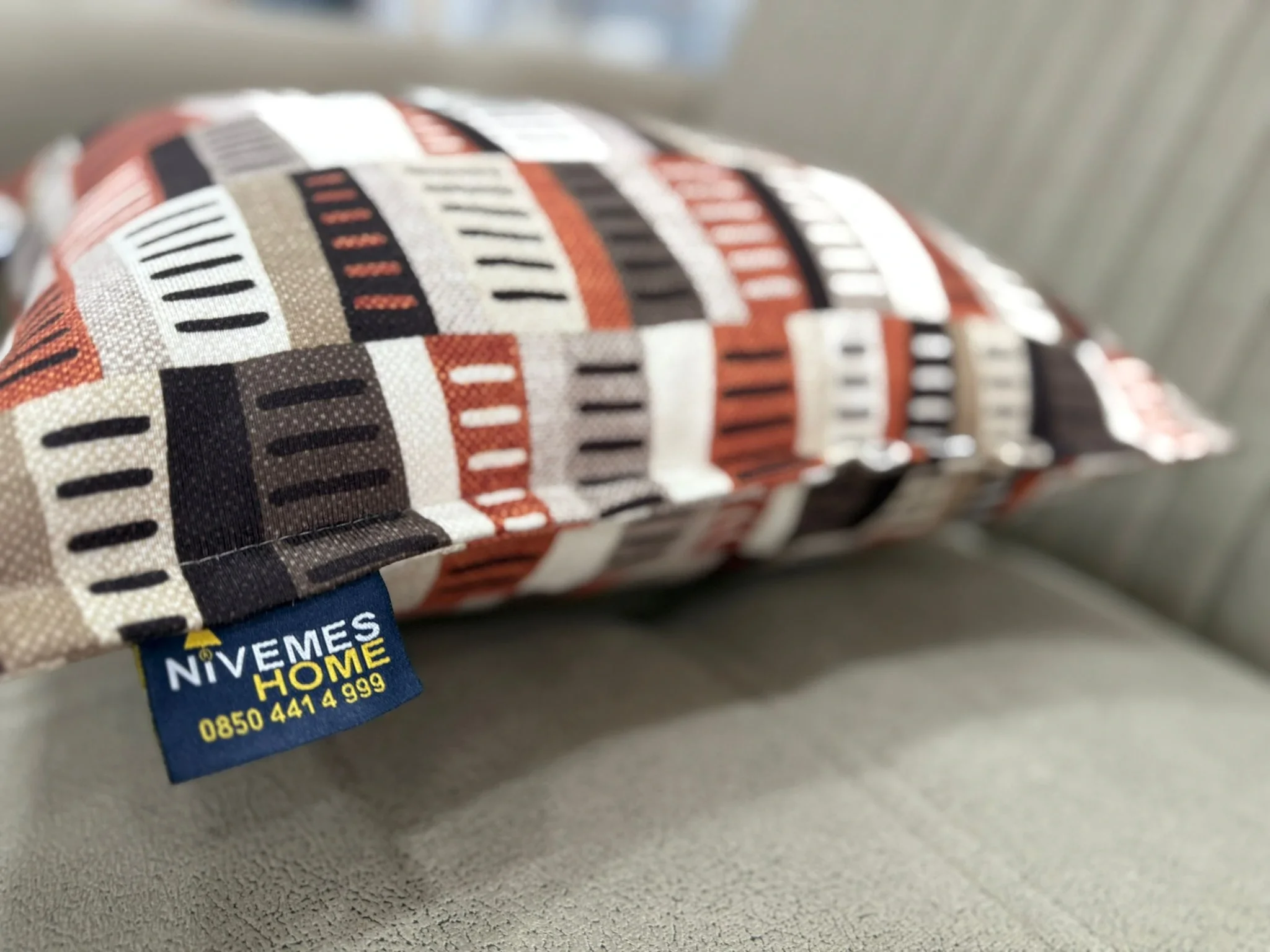 NİVEMESHOME RİTİM 02 KİREMİT  (45X45) DOLGULU KIRLENT KILIFI