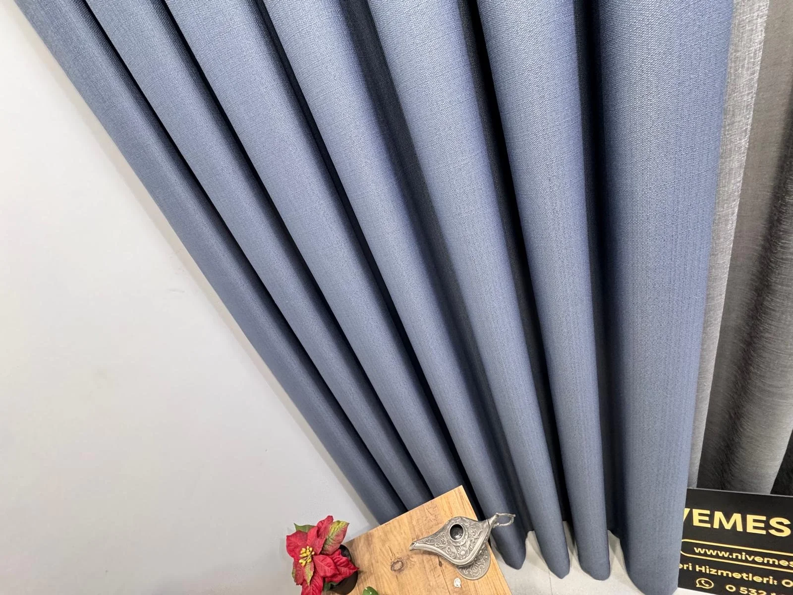NIVEMESHOME ROMA INDIGO 1/3 THICK PLEATED BACKGROUND CURTAIN APM