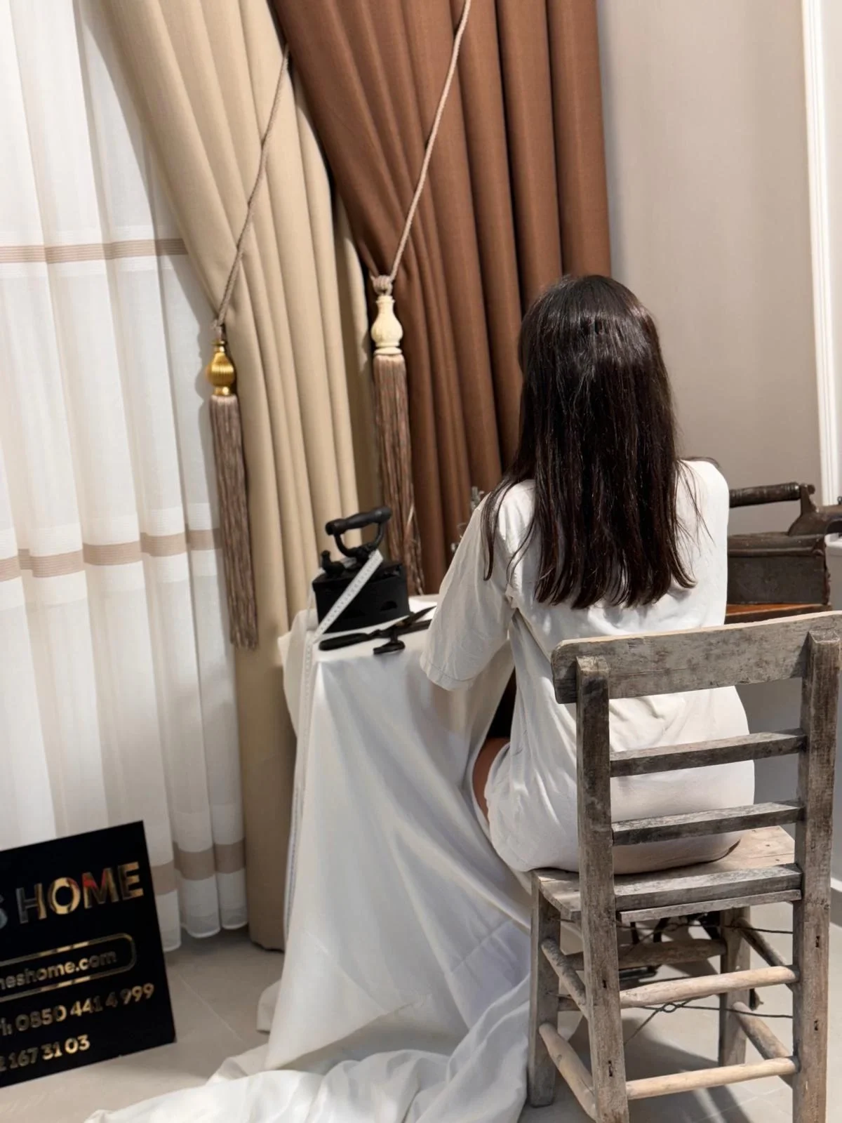 NIVEMESHOME ROMA LINEN 1/3 DENSE PILE COFFEE BACKGROUND CURTAIN APM
