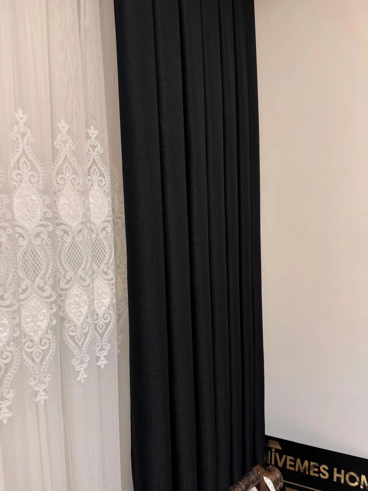 NİVEMESHOME ROMA LINO 1/3 TENDA NERA IN PILELISATURATA APM