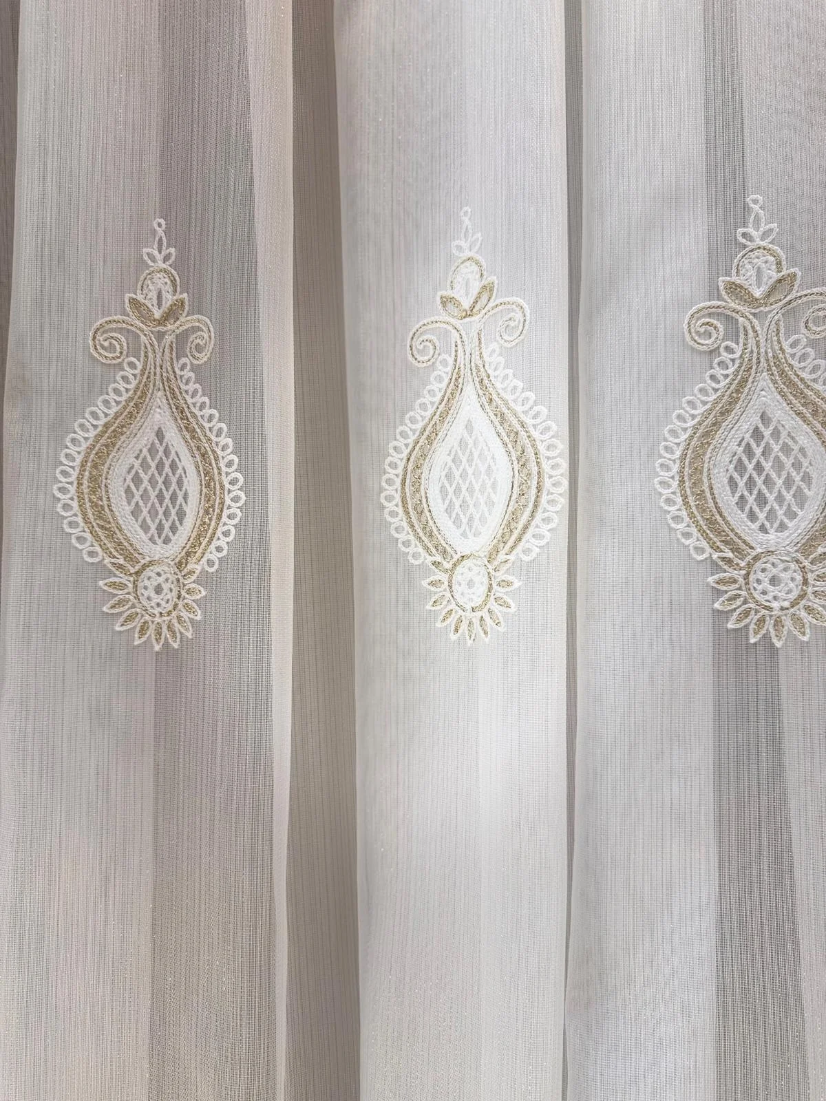 NİVEMESHOME SARDES 703 GOLD 1/3 PİLELİ TÜL PERDE