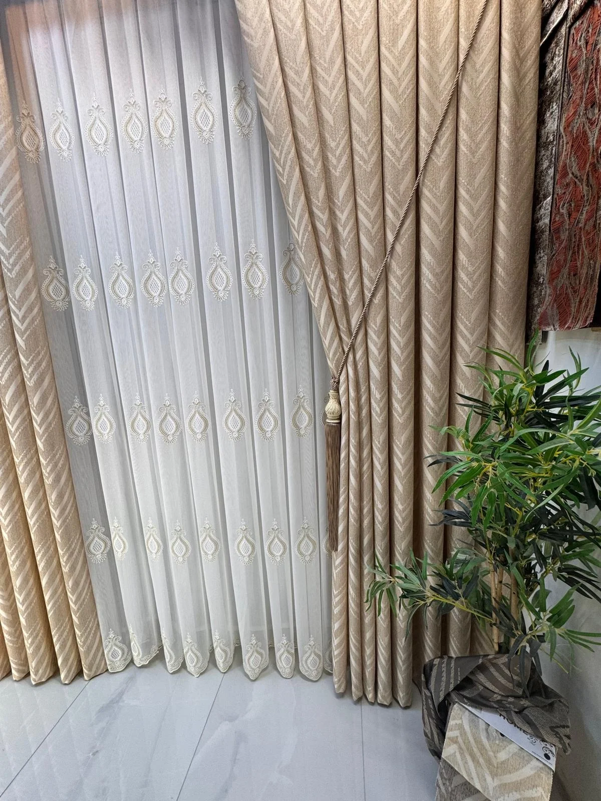 NİVEMESHOME SARDES 703 GOLD 1/3 PİLELİ TÜL PERDE