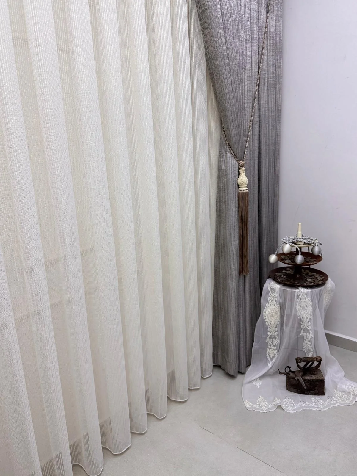 NİVEMESHOME SİMLA GOLD IŞILTILI 1/3 SIK PİLELİ TÜL PERDE APM