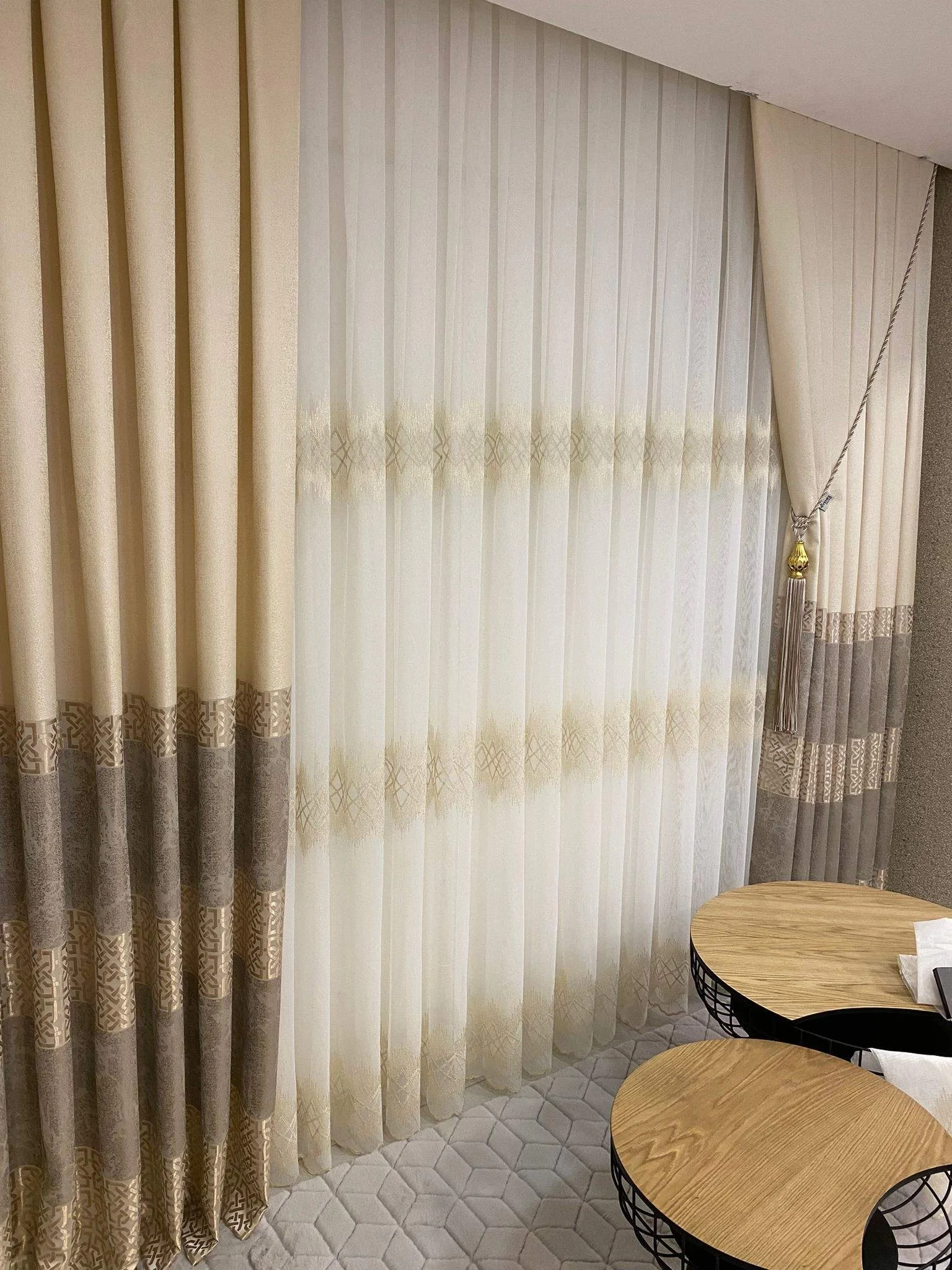 NİVEMESHOME TİTANUM NAKIŞLI KREM 1/3 SIK PİLE TÜL PERDE APM