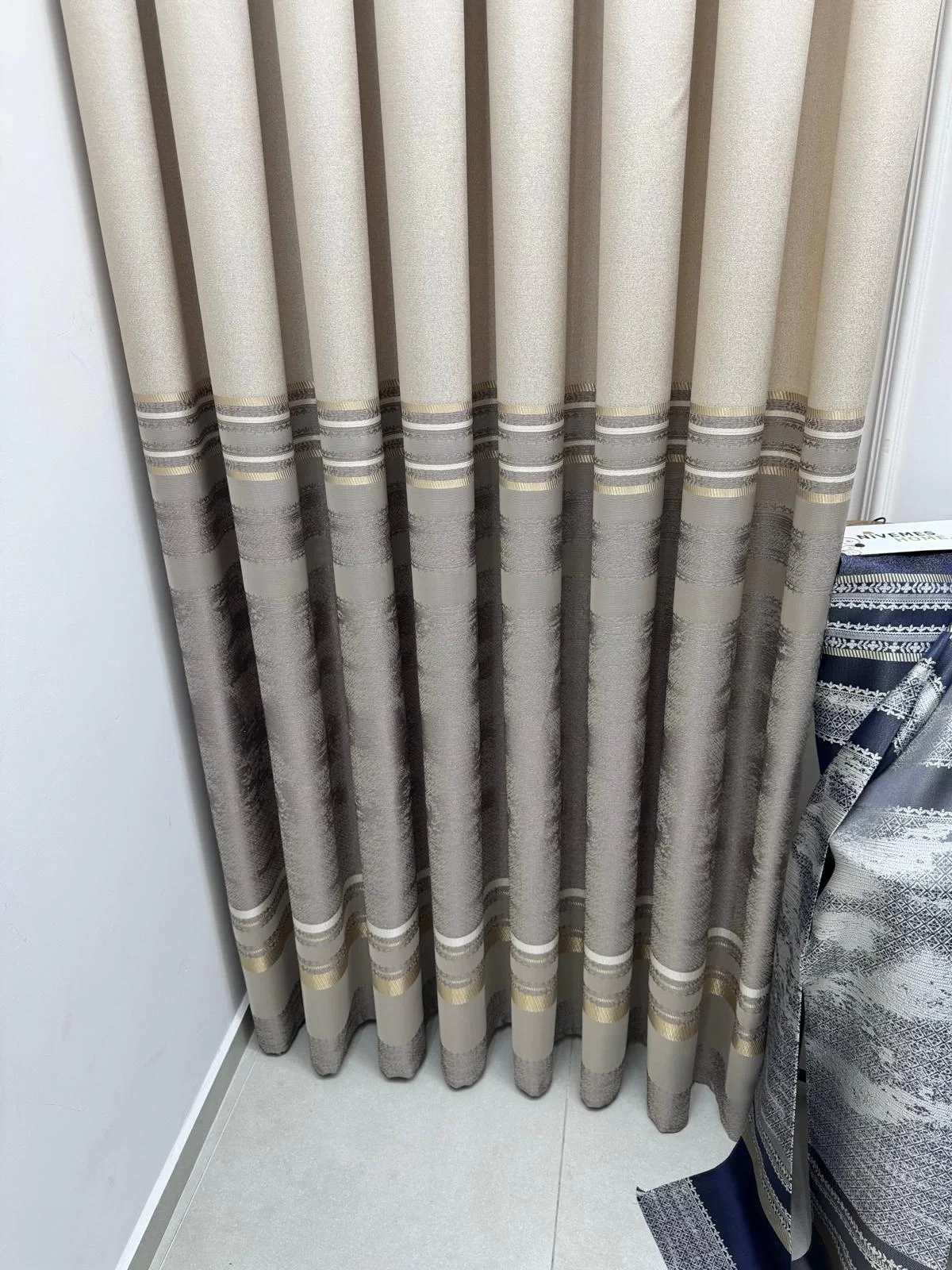 NİVEMESHOME URLA V-5202 VİZON 1/3 SIK PİLELİ FON PERDE APM