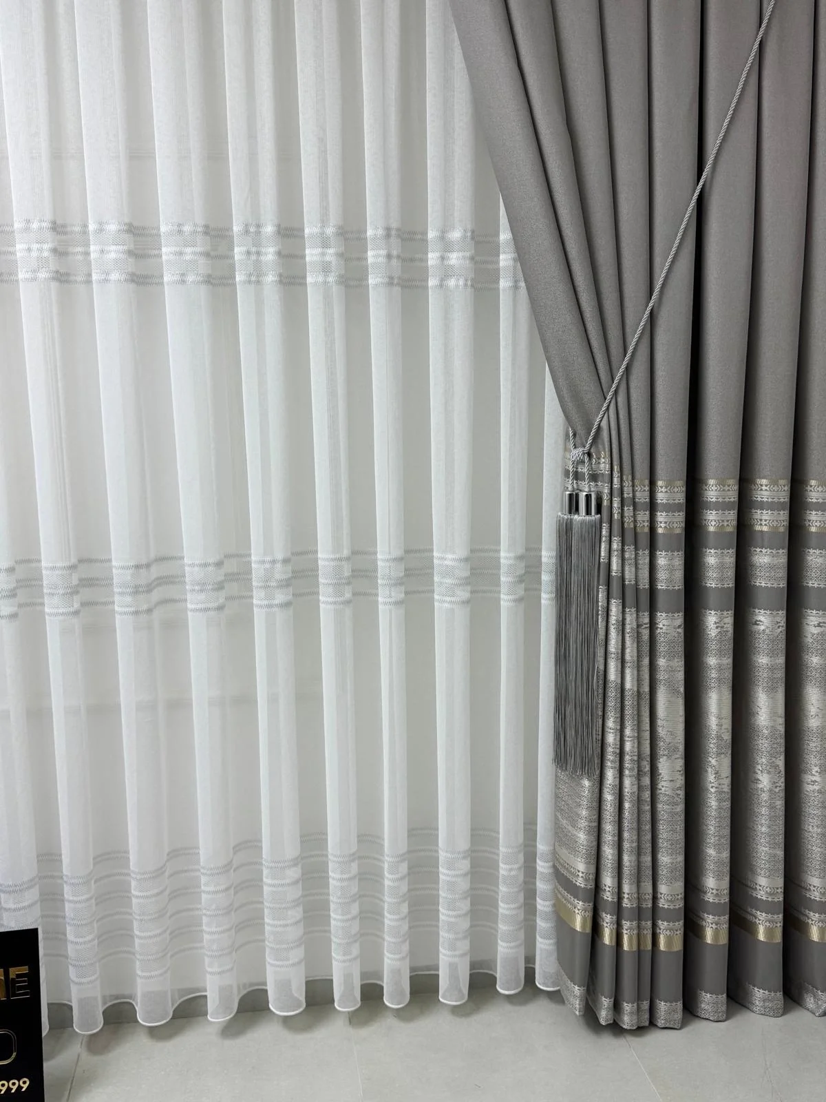 NİVEMESHOME URLA V-5404 GRİ 1/3 SIK PİLELİ FON PERDE APM