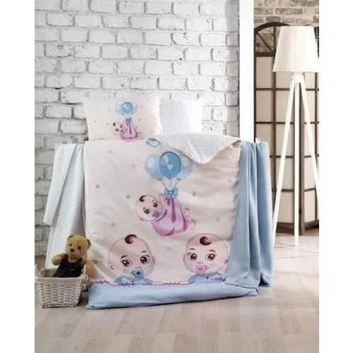 TAÇ KRİSTAL BEBESİ MAVİ BAMBU ÖRGÜ BEBEK SETİ